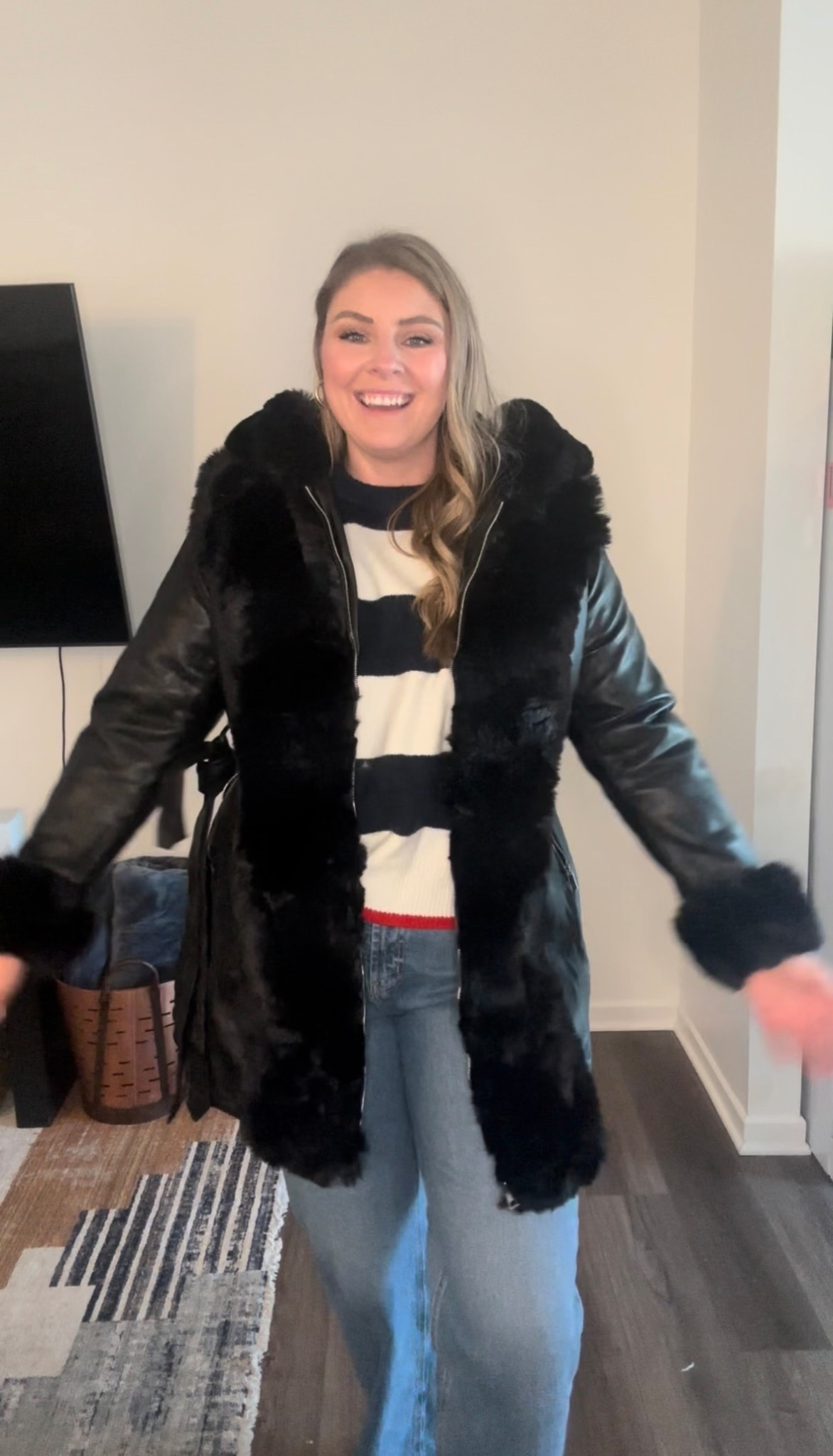 How perfect is this faux leather and faux fur coat?!

#LTKPlusSize #LTKMidsize
