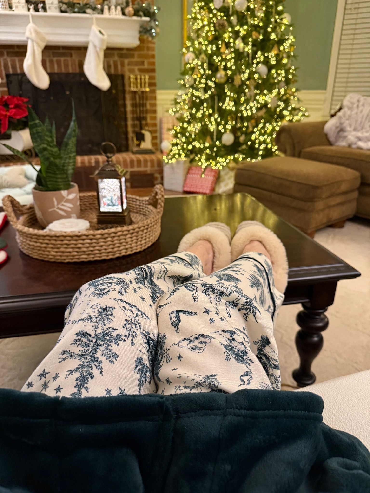 Favorite winter outfit is Soma flannel pajamas and forest green robe. 


#LTKHoliday #LTKmomlife #LTKOver40