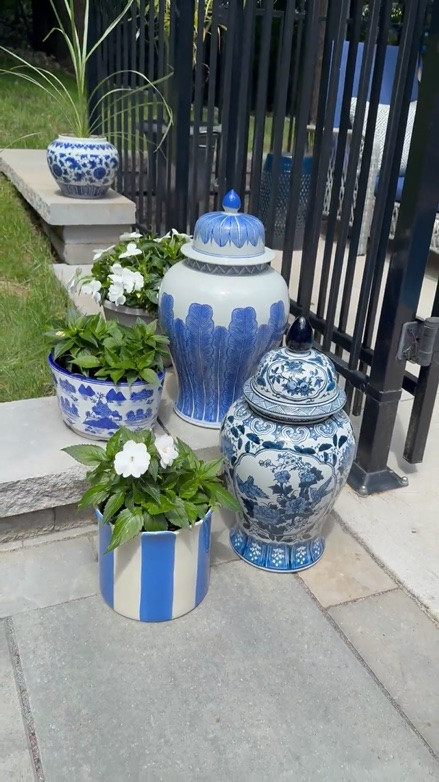 Layer chic jars and planters for a gorgeous look on your patio!

Patio finds, patio decor, outdoor decor, outdoor finds

#LTKHome #LTKSeasonal