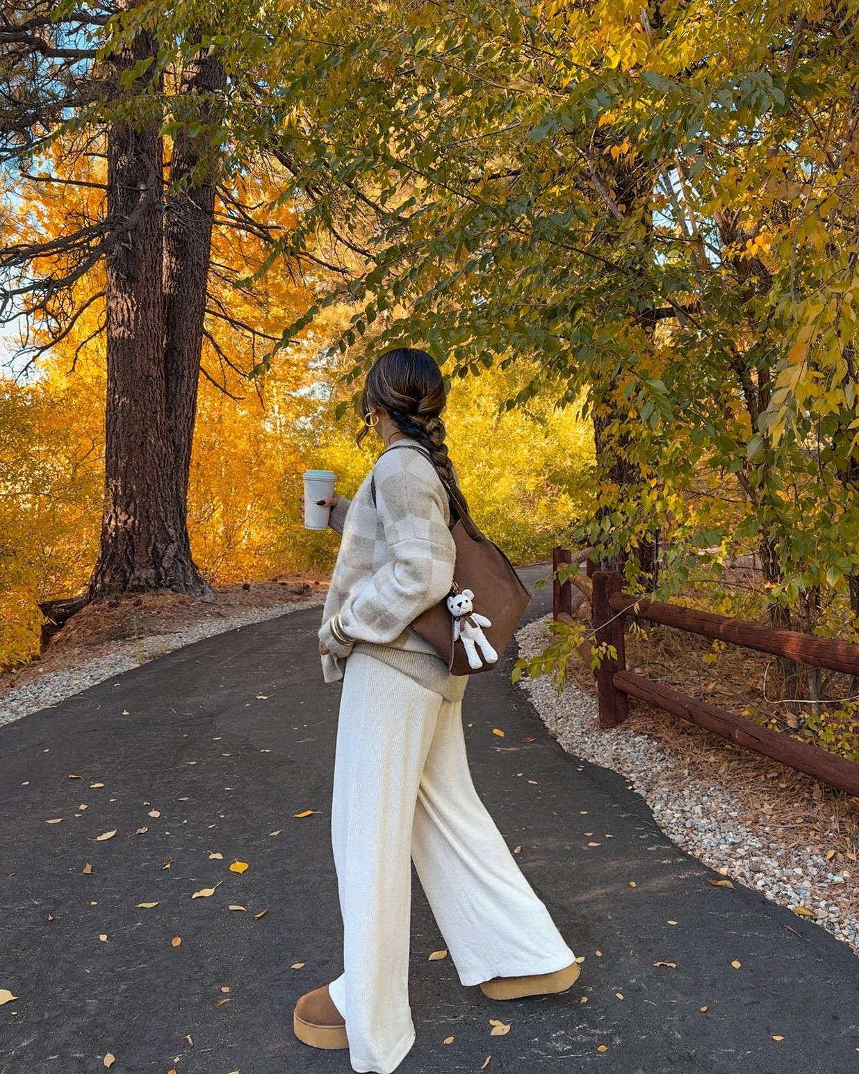 morning walks in the mountains are unmatched 🧸☕️🍂
—
cozy oversized sweater: @oakandfort 
cream pants: @targetstyle 
platform boots: @emuaustralia 
purse and charm: @urbanexpressions 
—
cozy outfit, casual style Inspo, neutral outfit, cozy weather, autumn vibes, winter ootd