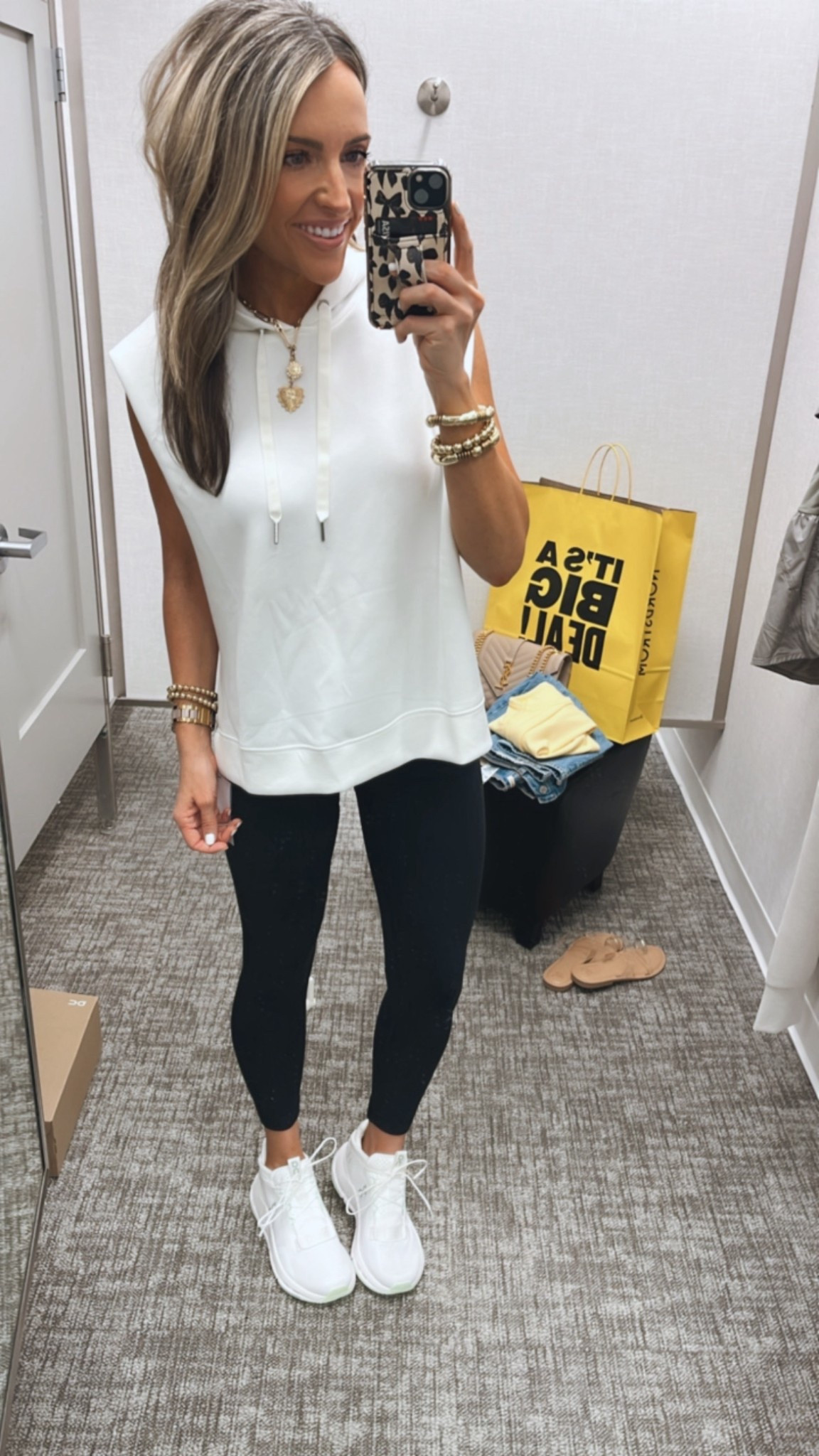 One of the items from the Nordstrom anniversary sale in the most excited about! I grabbed in size xs, color black. It’s adorable in black and the cream is gorgeous 


#LTKSaleAlert #LTKStyleTip #LTKFindsUnder100