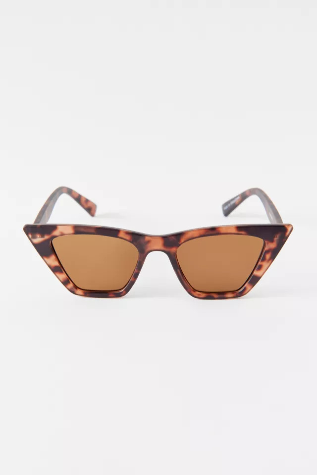 Samantha Angled Square Sunglasses | Urban Outfitters (US and RoW)