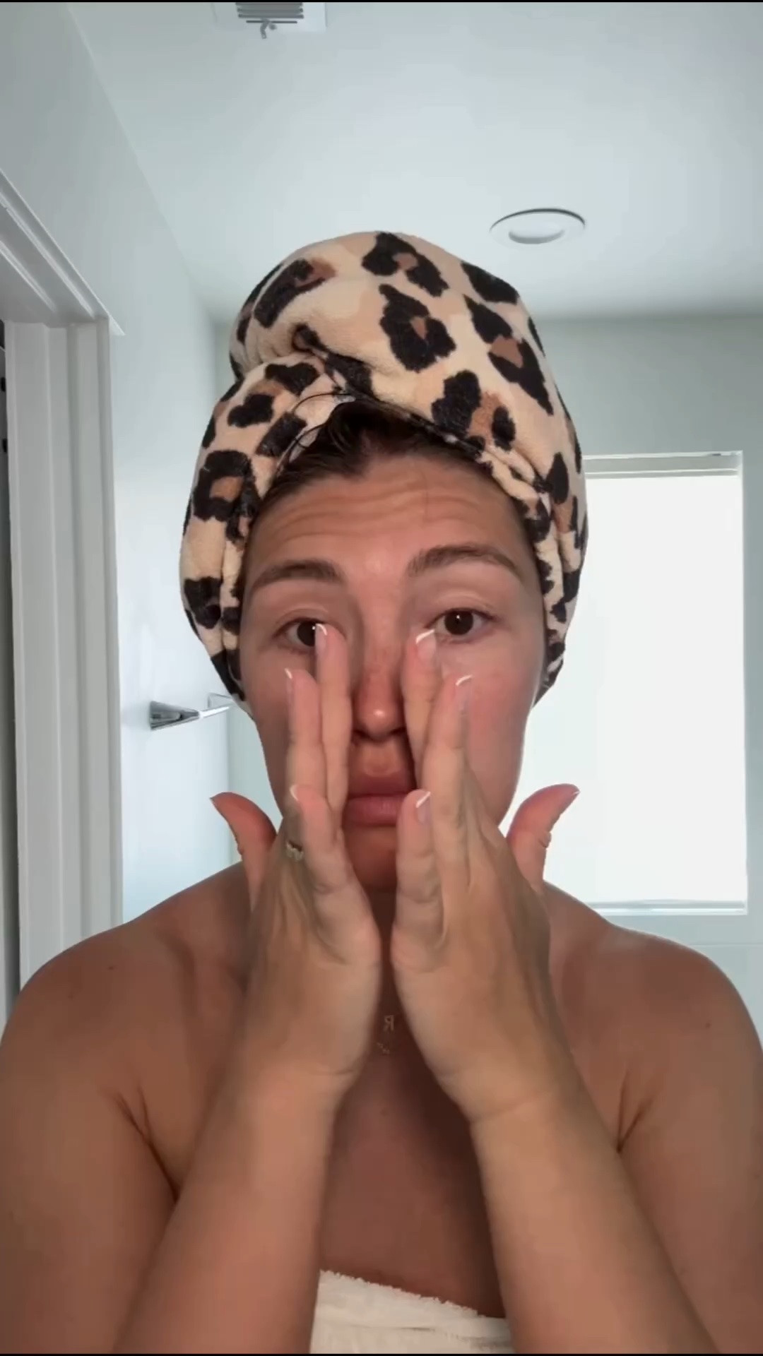 My nontoxic skincare routine! Use code ADOSEOFEMILY for a discount sitewide!

#LTKmorningroutine #LTKBeauty #LTKselfcare
