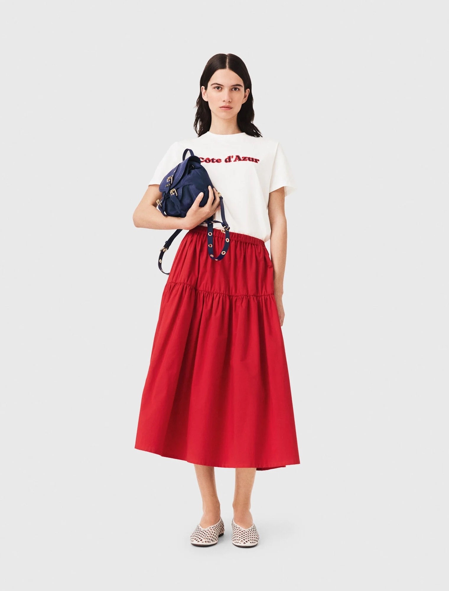 I love a tshirt & skirt moment.