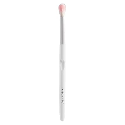 Amazon.com : wet n wild Makeup Brush| Eyeshadow Crease Brush| Precision Application| Blending| Er... | Amazon (US)