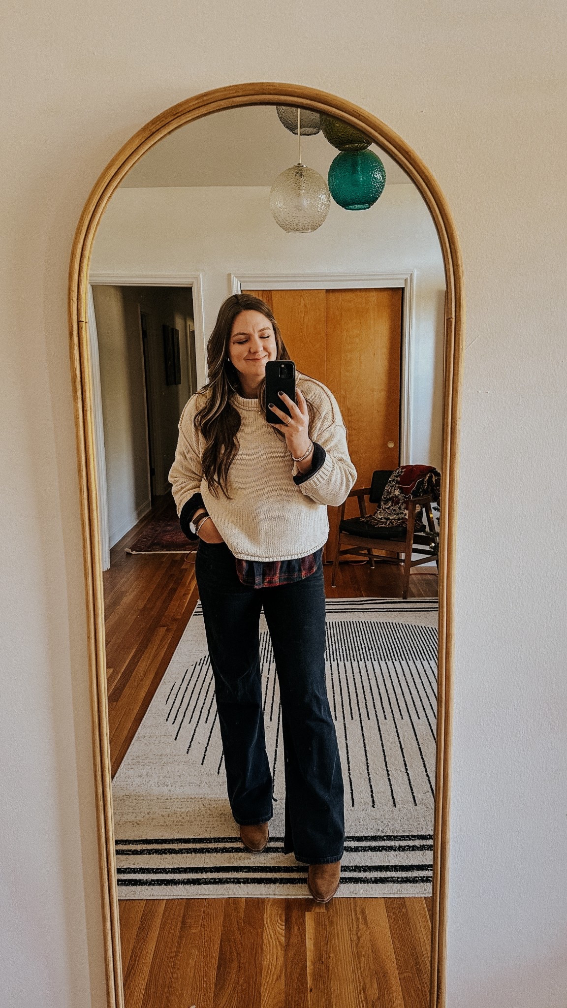 Winter work wear ootd. Flannel + cropped sweater are old, but linked similar items  

Suede boots, fringe boots, flare denim, black denim, ootd, work wear, flannel, cowgirl boots, western work wear 


#LTKWorkwear #LTKSeasonal #LTKHoliday