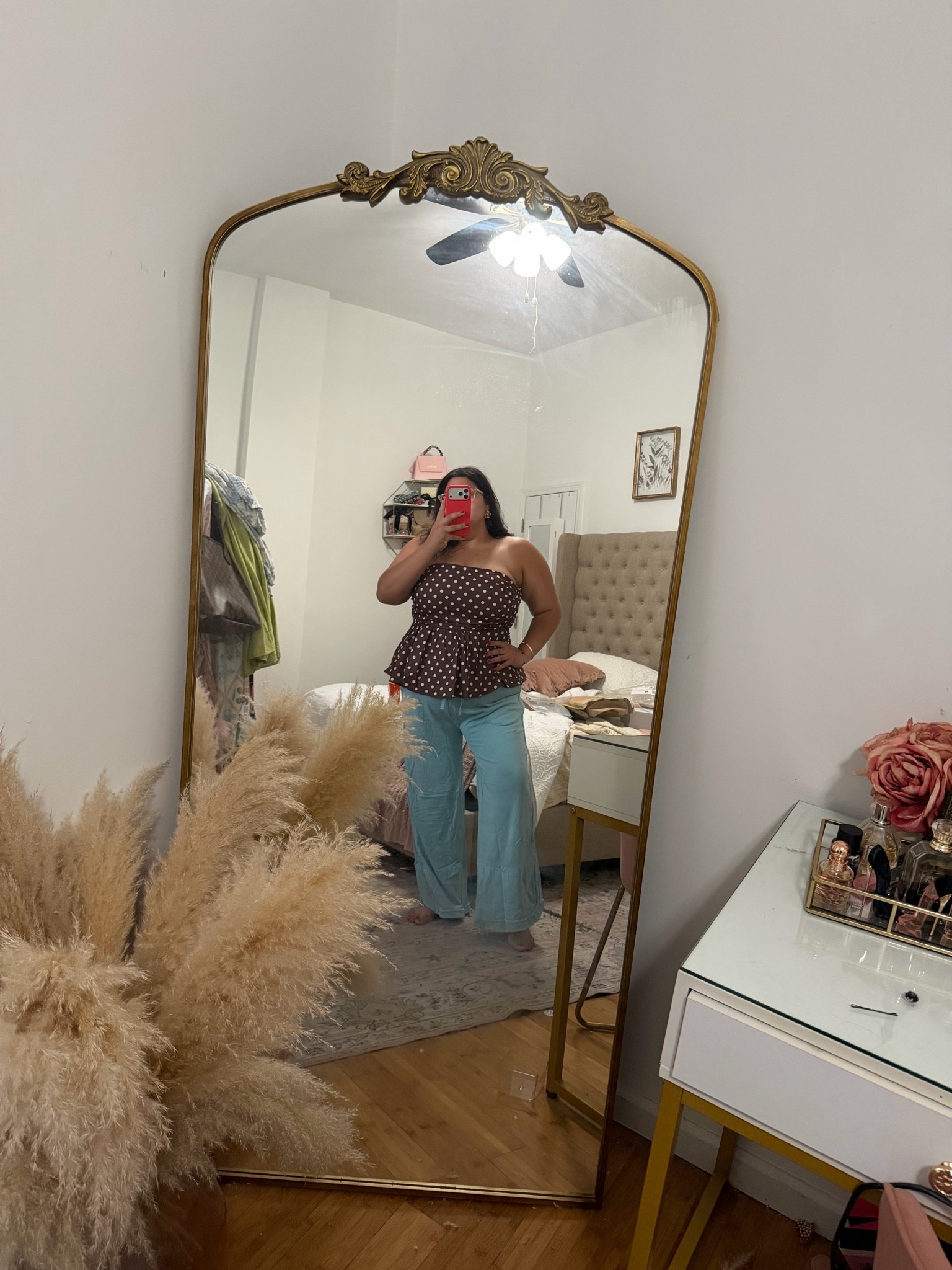 Absolutely in love with this outfit and color combo 🤎🩵