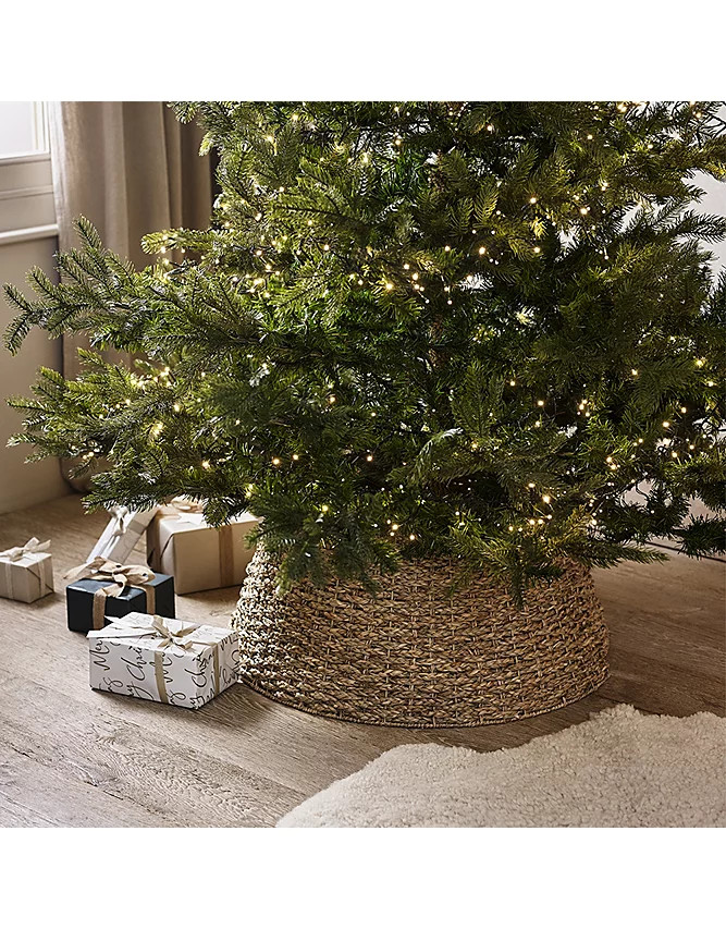 Seagrass Braided Christmas Tree Skirt | The White Company UK & ROW