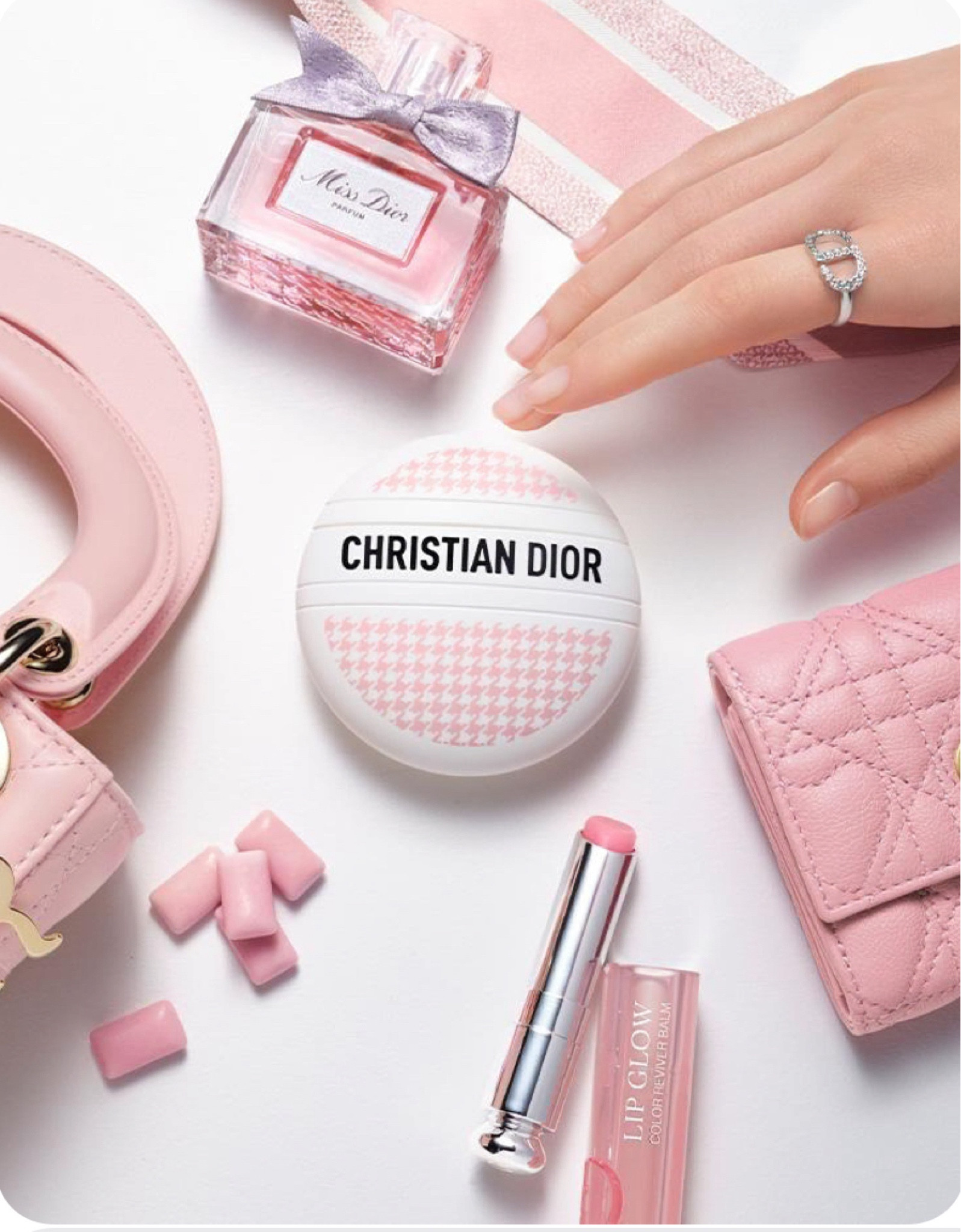 DIOR ME PLEASE!!

#LTKBeauty #LTKSeasonal #LTKSaleAlert