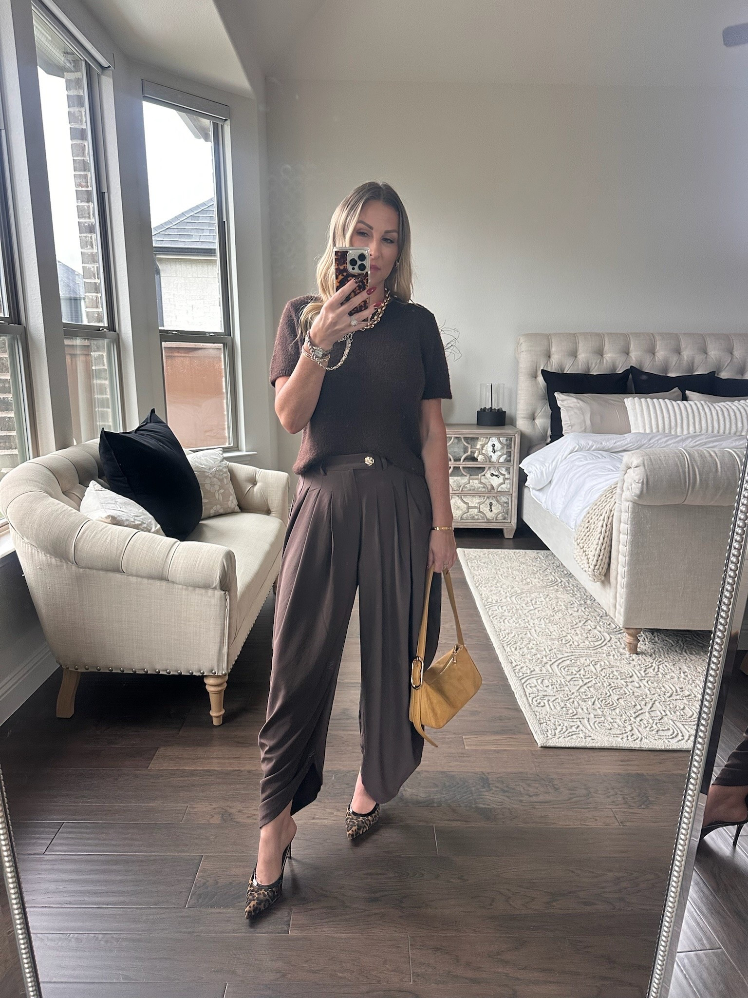 Getting dressed for a friend’s birthday lunch today 🤎 I wanted something that felt a little more put together but still easy to wear. These Amazon pants with a Target sweater and bag were just right. Everything is linked here on LTK!

#AmazonFashion #TargetStyle #FallOutfit #LunchOutfit