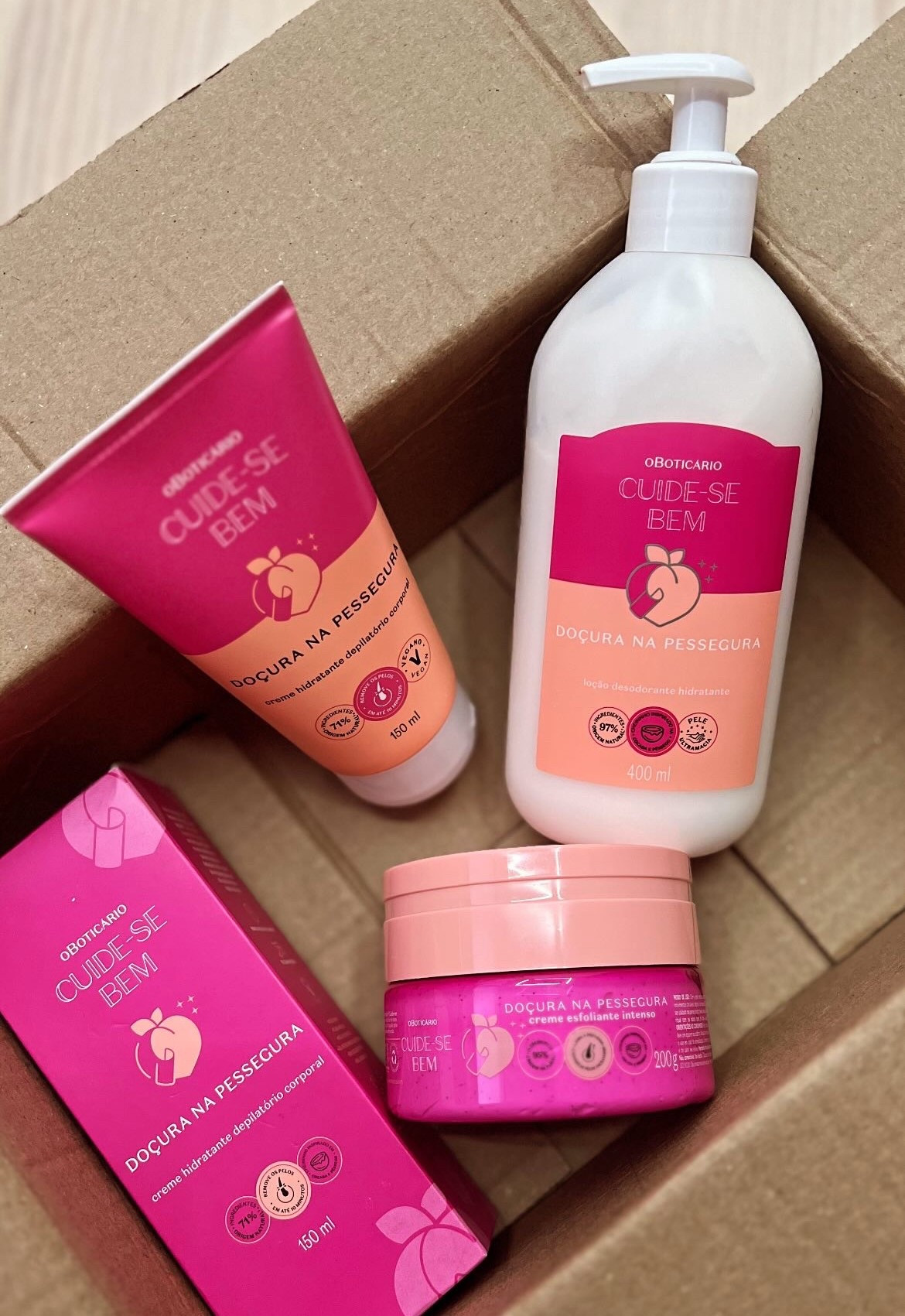 Se você busca uma depilação eficaz, prática e sem sofrimento, a nova linha Cuide-se Bem Doçura na Pessegura, da O Boticário, promete transformar sua rotina de beleza. 

Desenvolvida para cuidar da pele antes, durante e depois da depilação, essa linha combina tecnologia, hidratação intensa e um cheirinho irresistível de cocada e pêssego. 

#LTKbrasil #LTKbeleza #LTKpromo
