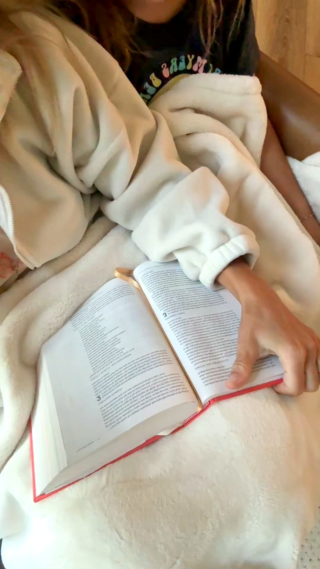 Spend 6-9a with me as a small business owner and homeschool mom to 3 🫶🏻