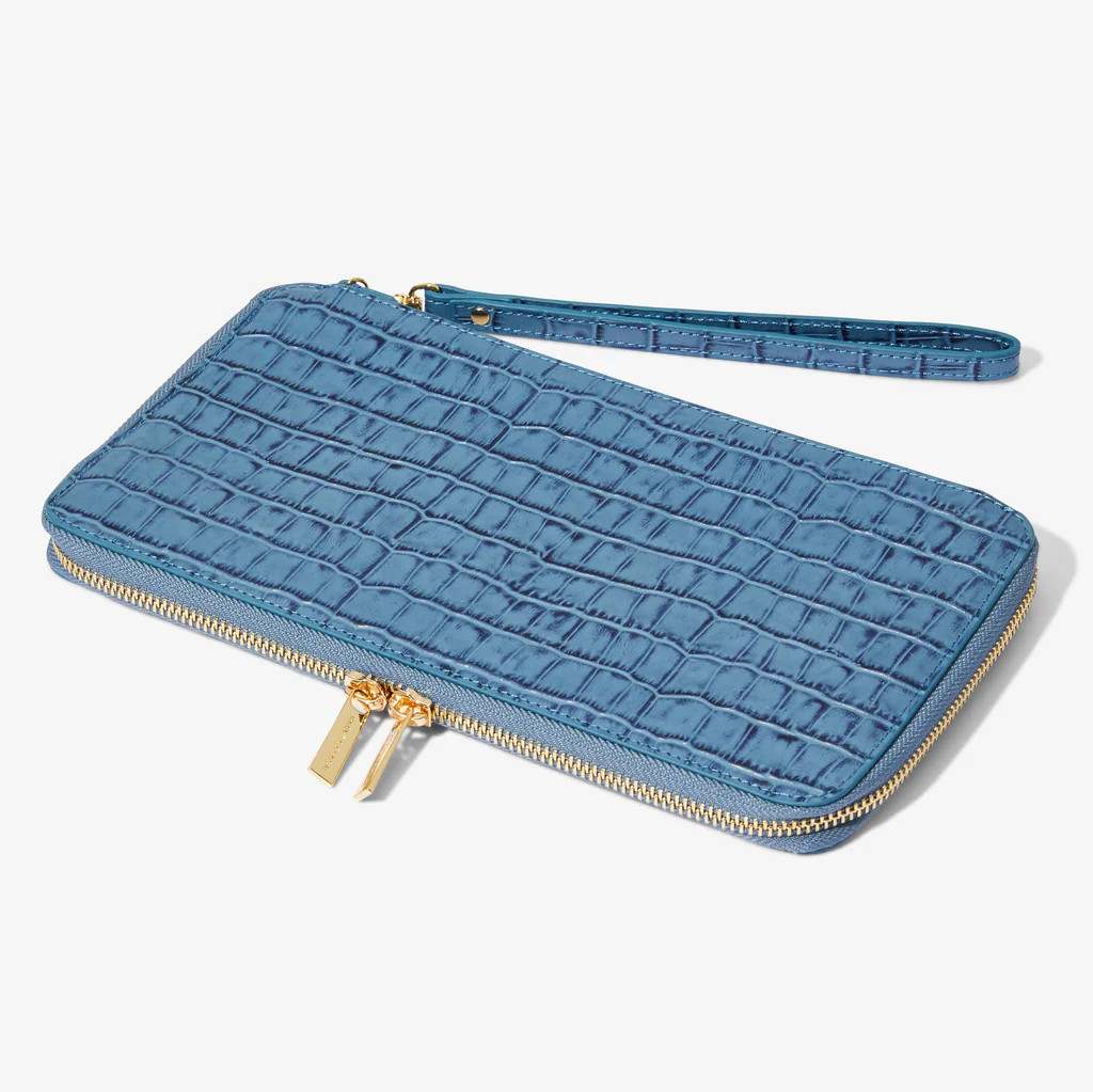 The Travel Wallet Croc Embossed | Neely & Chloe