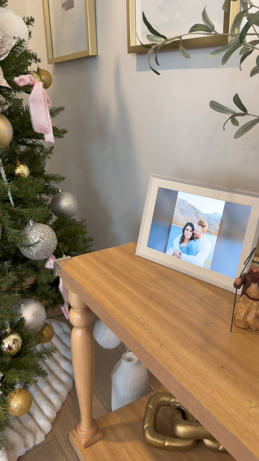 We love our Aura frame! It’s so fun to be adding pictures and videos to be displayed in our living room. They are currently on sale, so don’t forget to add it to your shopping list #auraframes #ad

#LTKGiftGuide #LTKHoliday #LTKCyberWeek