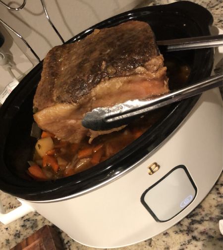 This BEAUTIFUL crock pot is on sale at Walmart right now! 