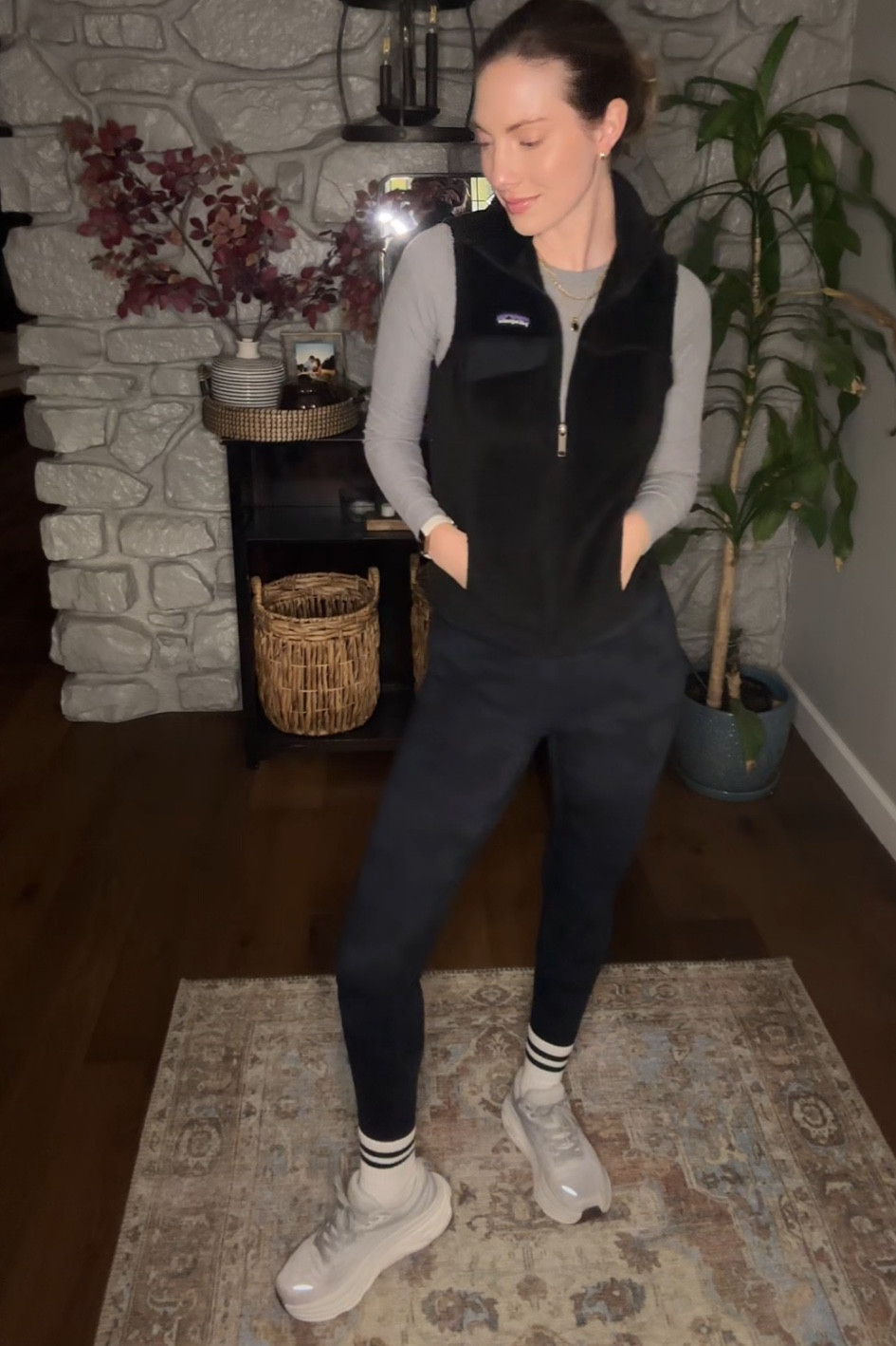 OOTD love these Lulu dupes from Amazon! Also Aerie has the best socks! 

#amazonn

#LTKActive #LTKFindsUnder50 #LTKStyleTip