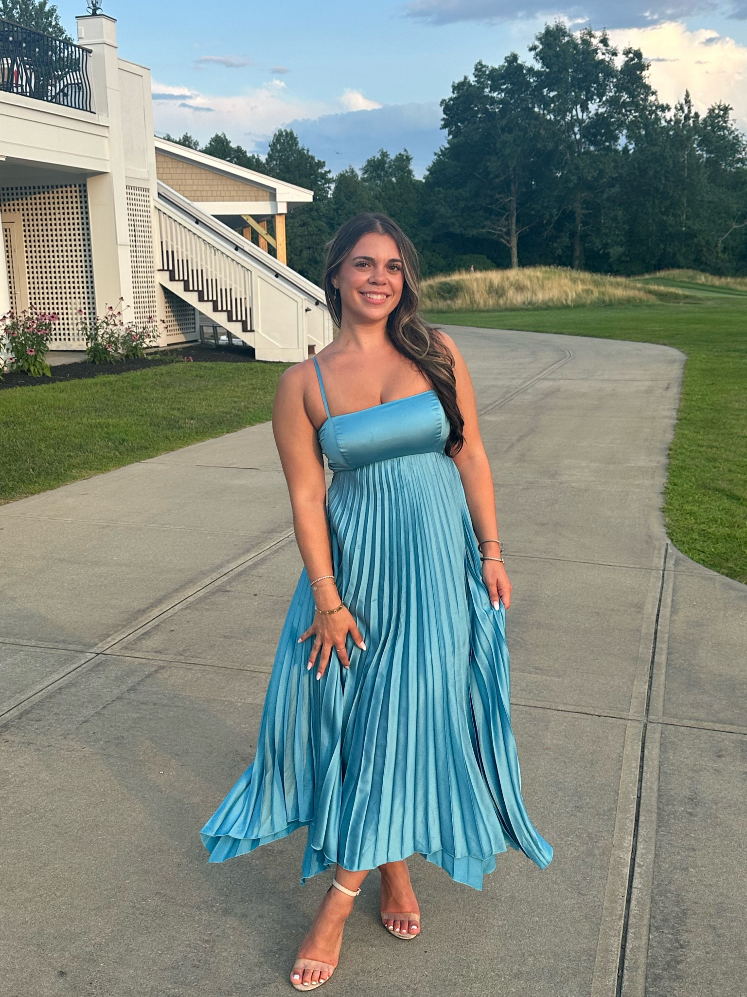 Stunning wedding guest dress for the summertime! Breathable, soft and comfortable for a long night of dancing! 

#LTKWedding #LTKBeauty #LTKStyleTip