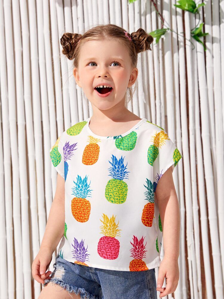 SHEIN Toddler Girls Batwing Sleeve Pineapple Print Blouse | SHEIN