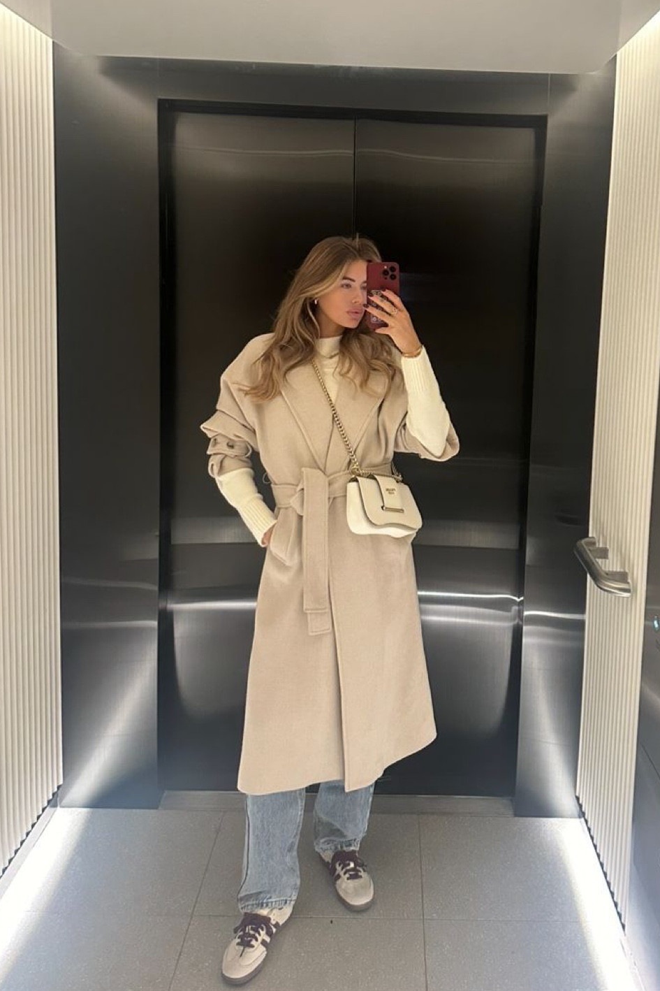 Outfit is Zara but I’ve linked similar wool coats below 🫶🏼

Zara beige wool trench with belt | Zara cream knitted roll neck | white Prada Sidonie handbag with gold hardware | Burgundy Adidas Sambas

#LTKuk #LTKwinter
