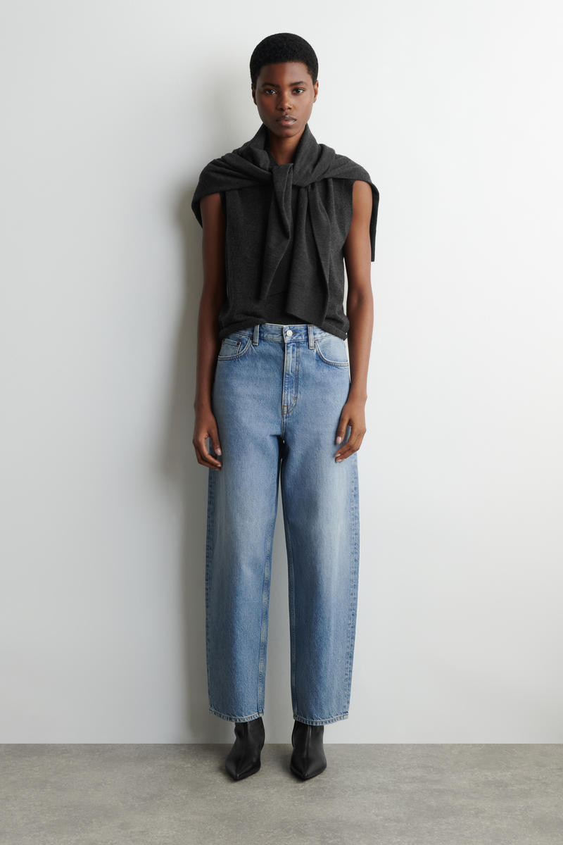 COS Women's Arch Tapered Jeans in light Blue | Cotton/Polyester/Stone | Size: 30 | COS (AU)