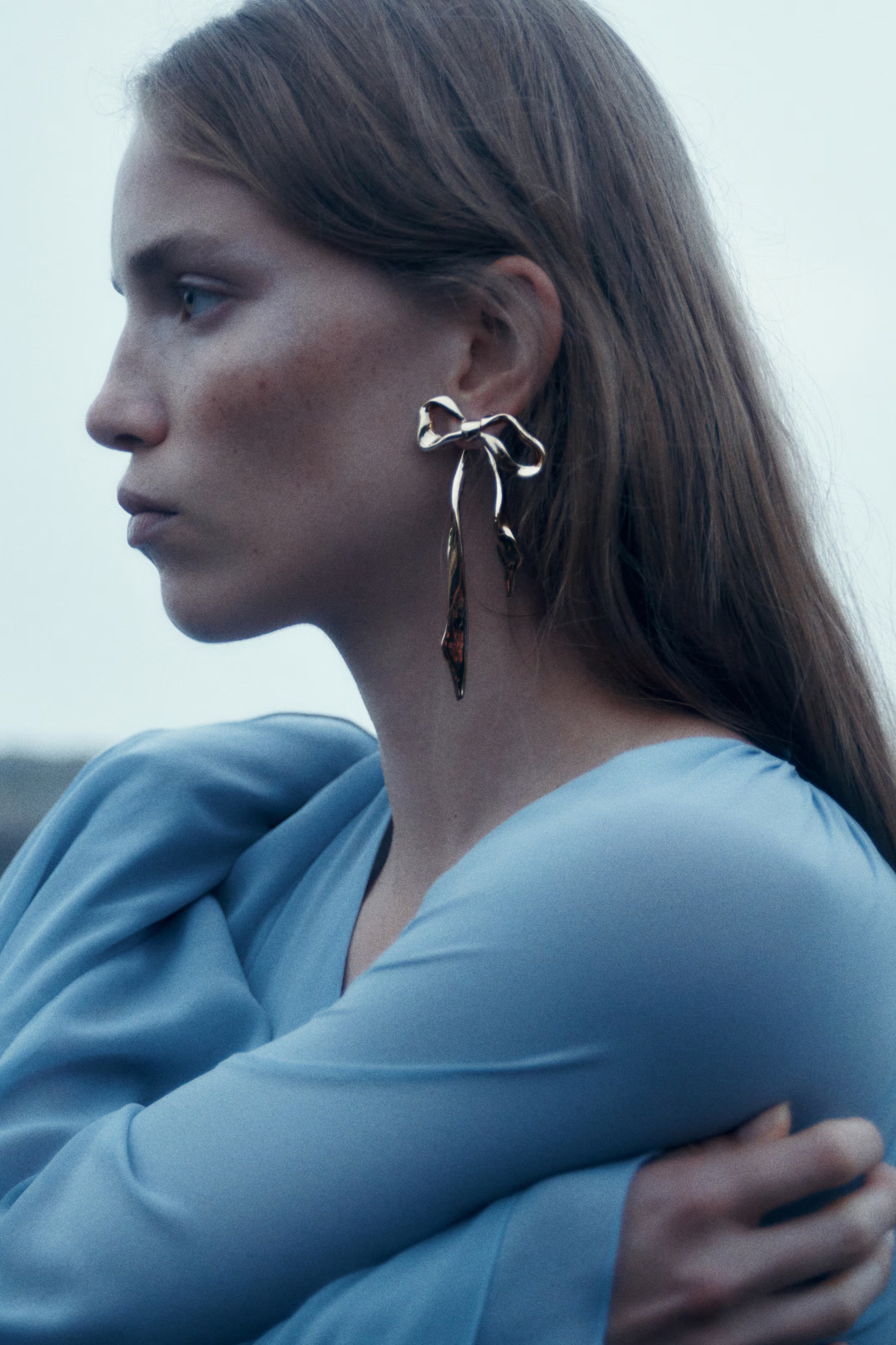 Bow-Shaped Earrings - Gold-colored - Ladies | H&M US | H&M (US + CA)