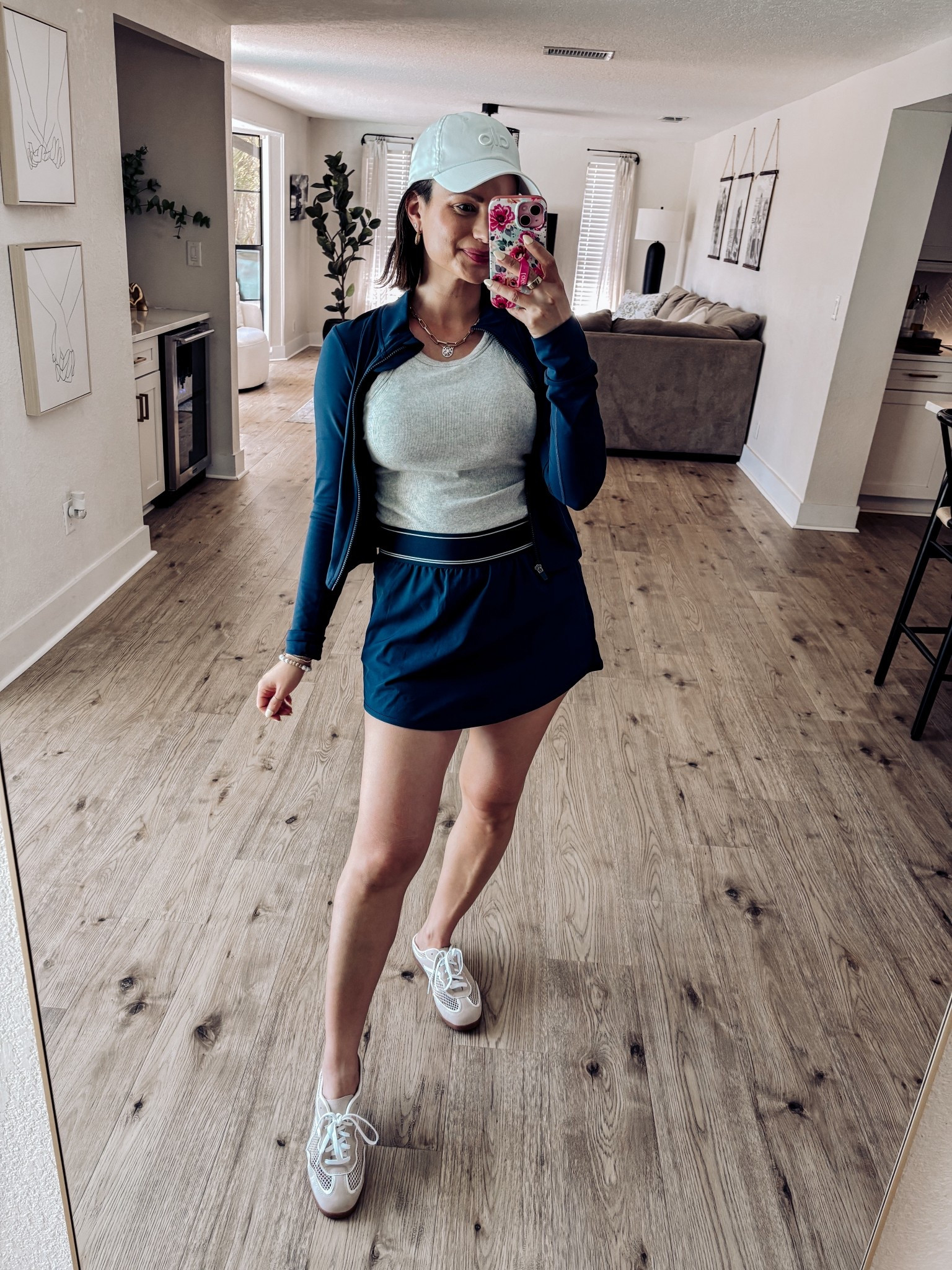 In love with this Alo look for less! 

#LTKgrwm #LTKActive #LTKootd