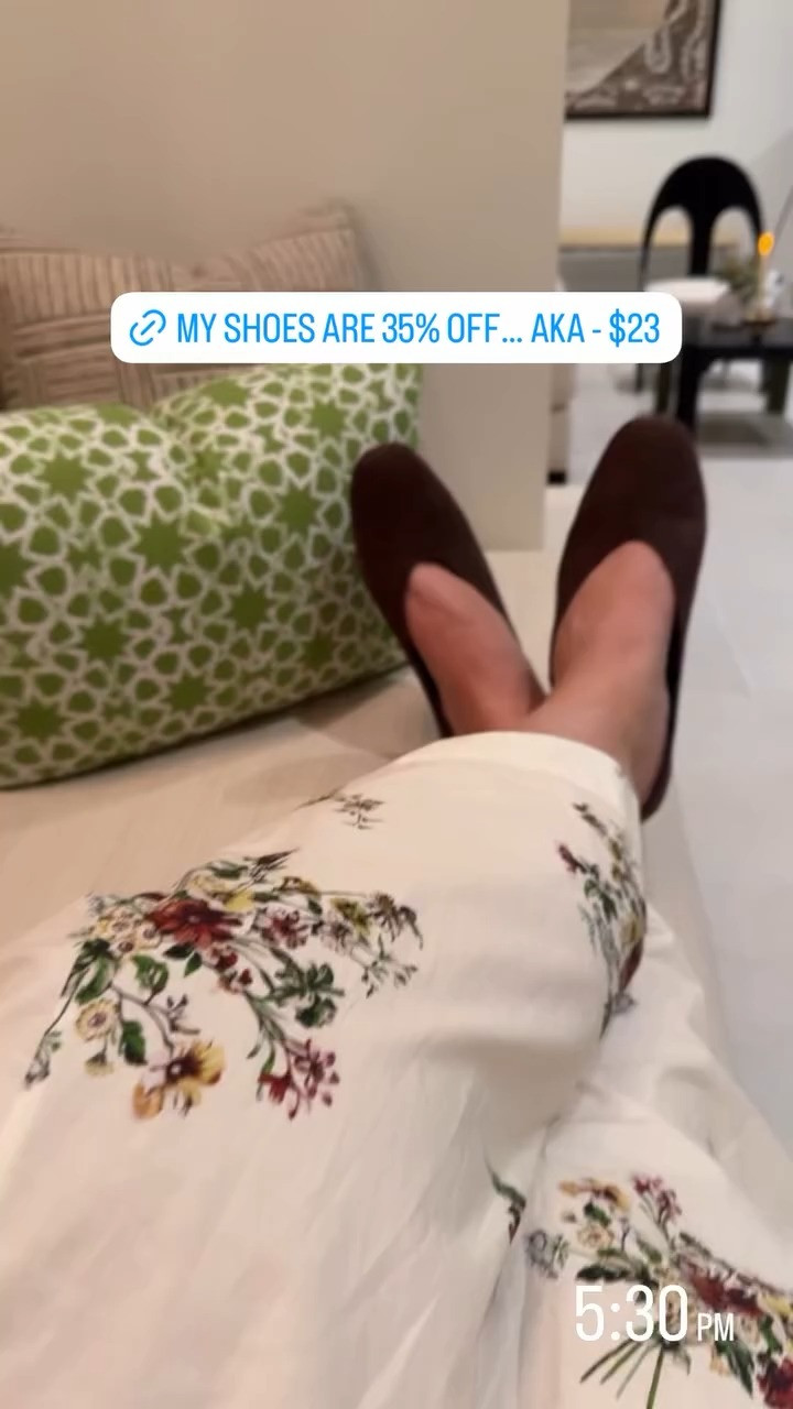 My flats are 35% off! Perfect brown suede tone for fall

#LTKCyberWeek #LTKSaleAlert
