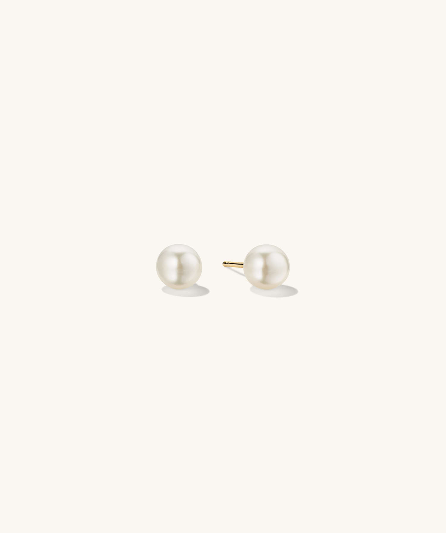 Pearl Oversized Studs | Mejuri Fine Crew