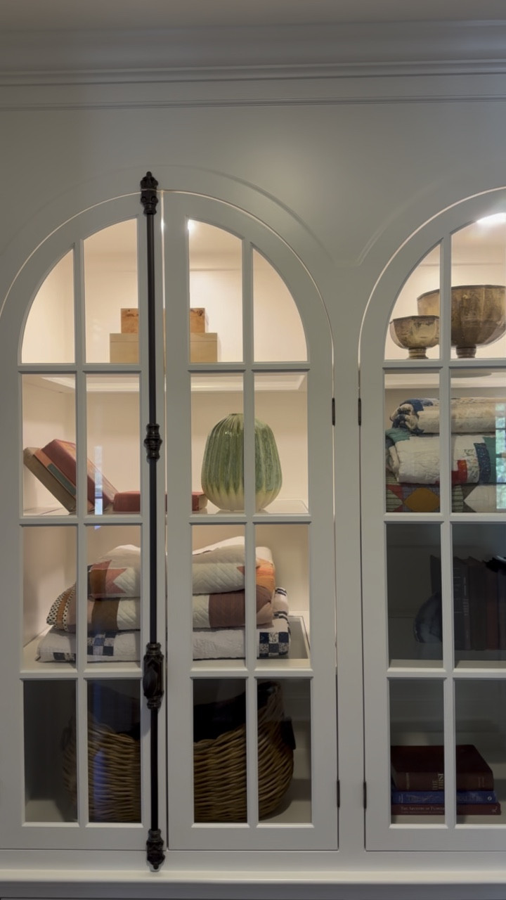Close up in the curio cabinets- admire the handmade quilts! 


#LTKWatchNow #LTKHome #LTKStyleTip