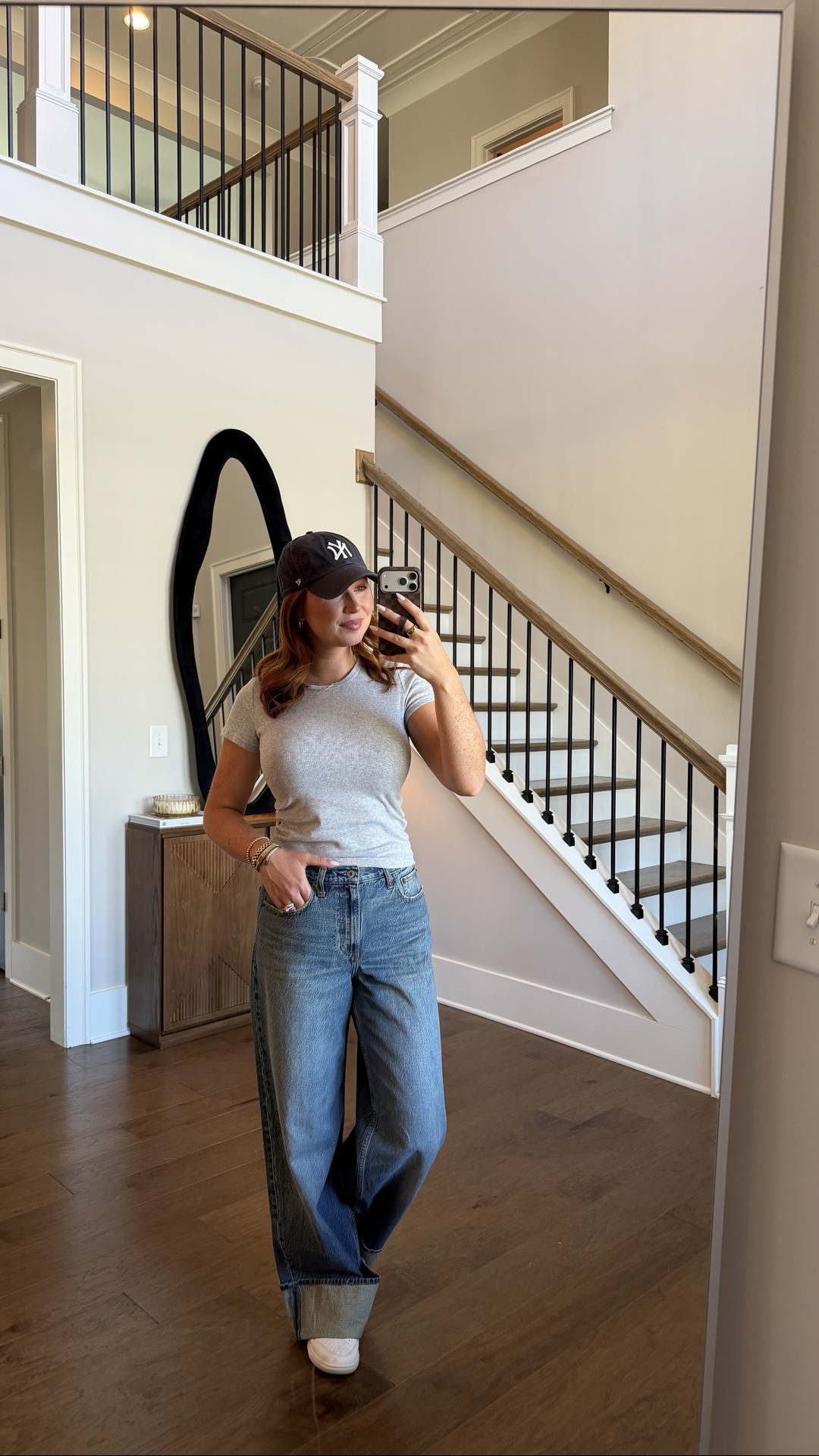 very casual ootd for running errands 

size medium tee and 28R jeans. Both are a little big 

5’7 • 145lbs • 36DDD (augmented)

#LTKootd