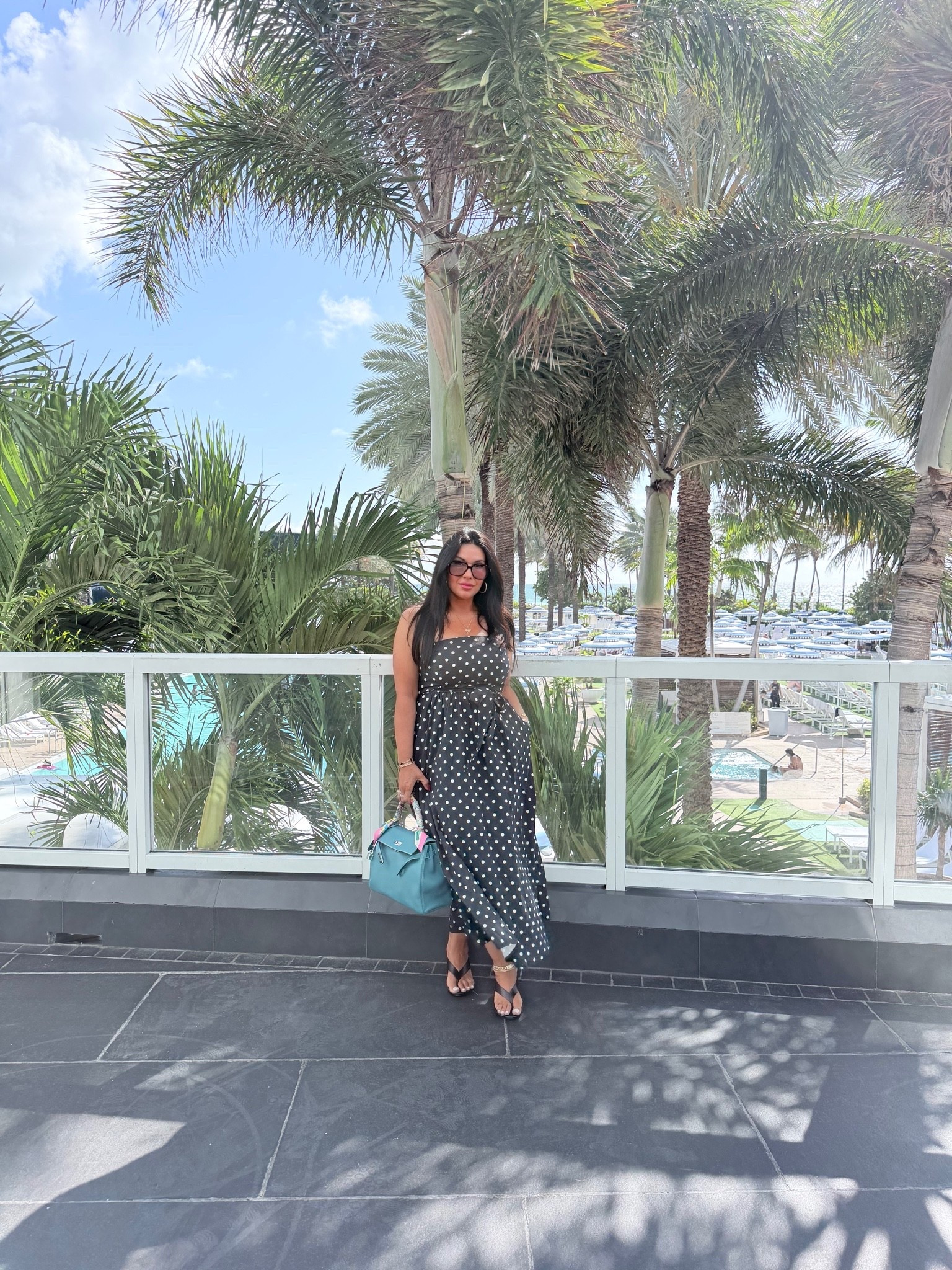 Comfy Casual Summer dress 🖤🤍

This dress is perfect in so many ways, fully lined skirt, elevated shape, belt and POCKETS! Comes in tons of patterns. Paired with the most comfortable heels that I wore to brunch and walking the whole city.

Wearing a size Medium in the dress and my true 8.5 in the shoes

#LTKdayinmylife #LTKootd #LTKPetite