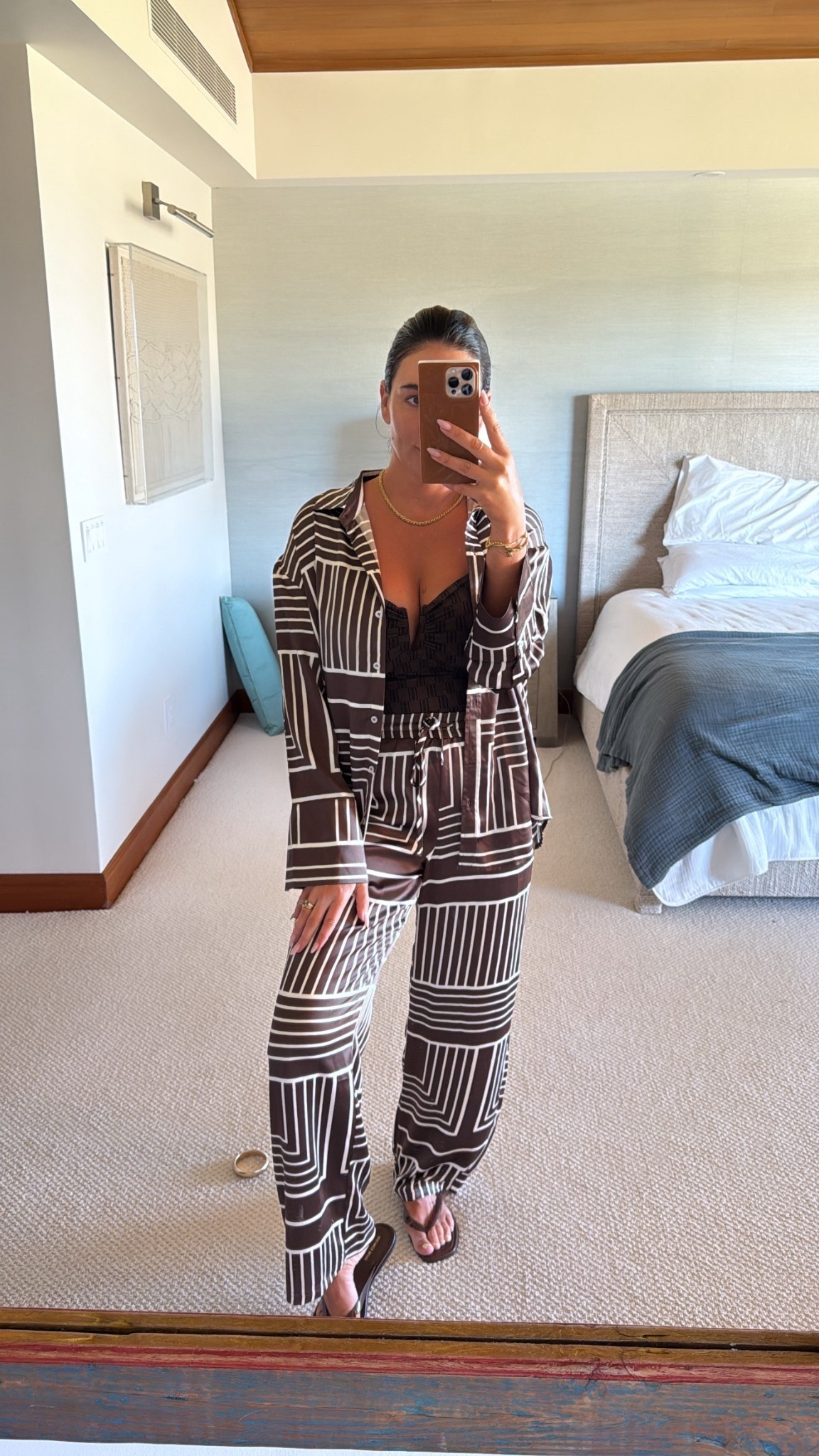 resort wear. swimsuit cover up. hawaii. 

#LTKStyleTip #LTKTravel