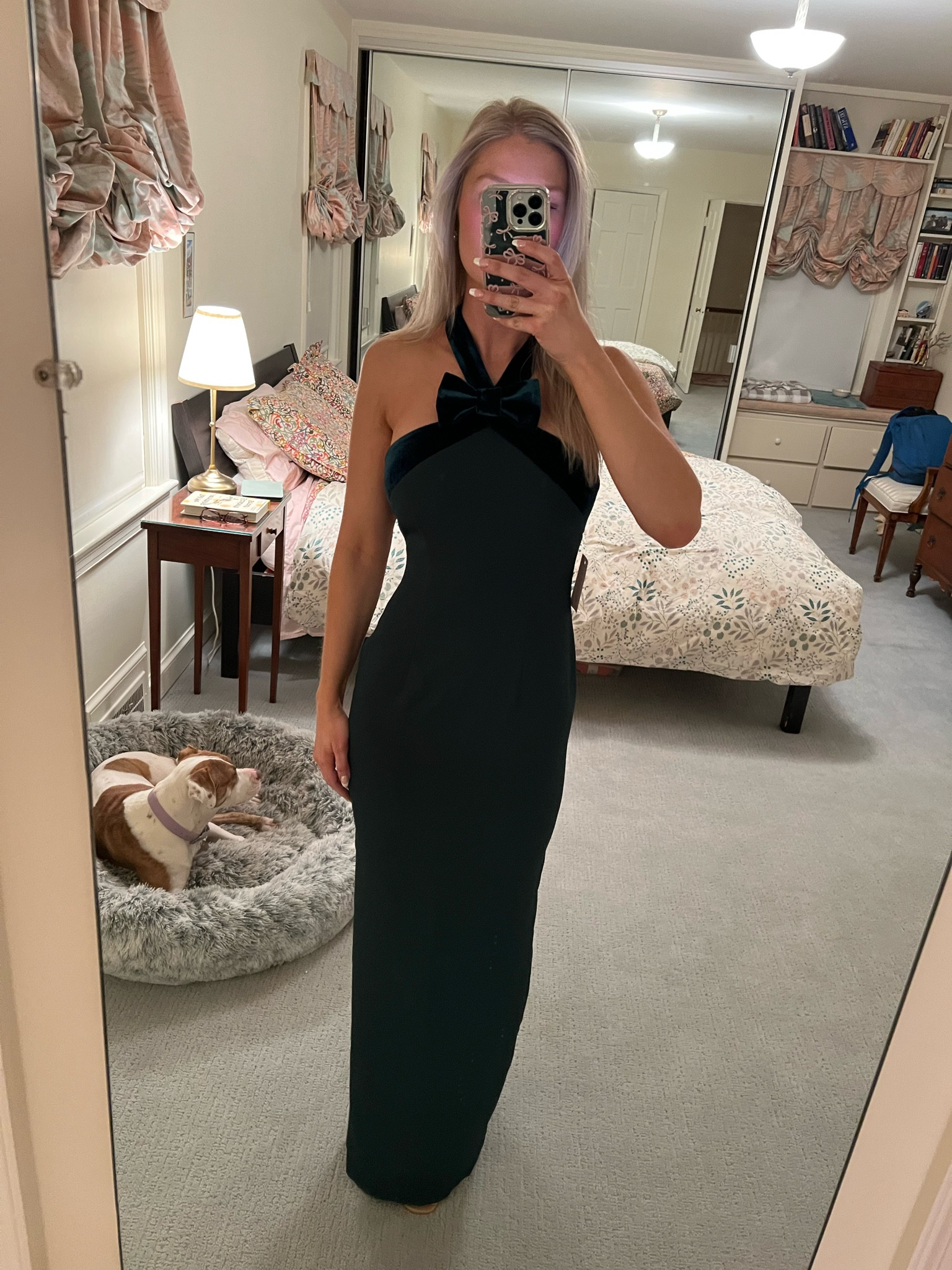 The perfect Holiday dress! Size 2.

#LTKparties #LTKwedding #LTKSeasonal