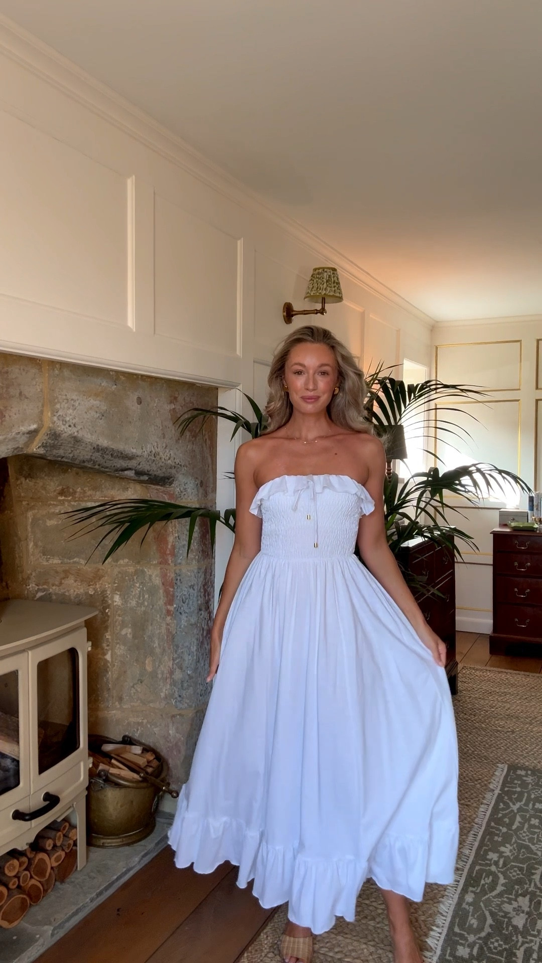 A white bandeau dress, perfect for beach days 🌊🐚
Summer fashion, beachwear and white maxi dresses 🤍

#LTKsummer #LTKuk #LTKfestival