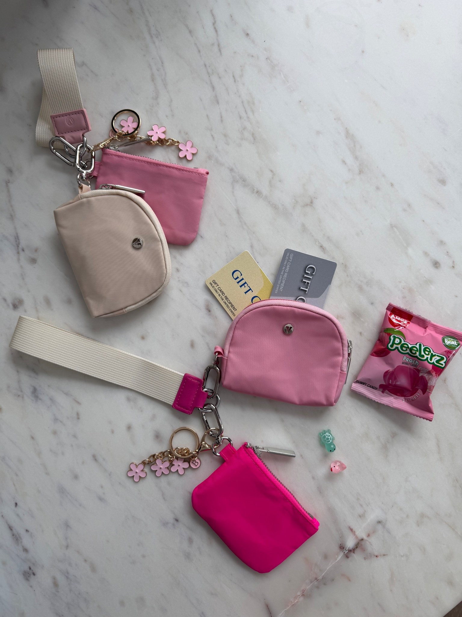 Birthday party favors for a 10th birthday at the mall 
Shopping birthday and tween gift ideas 