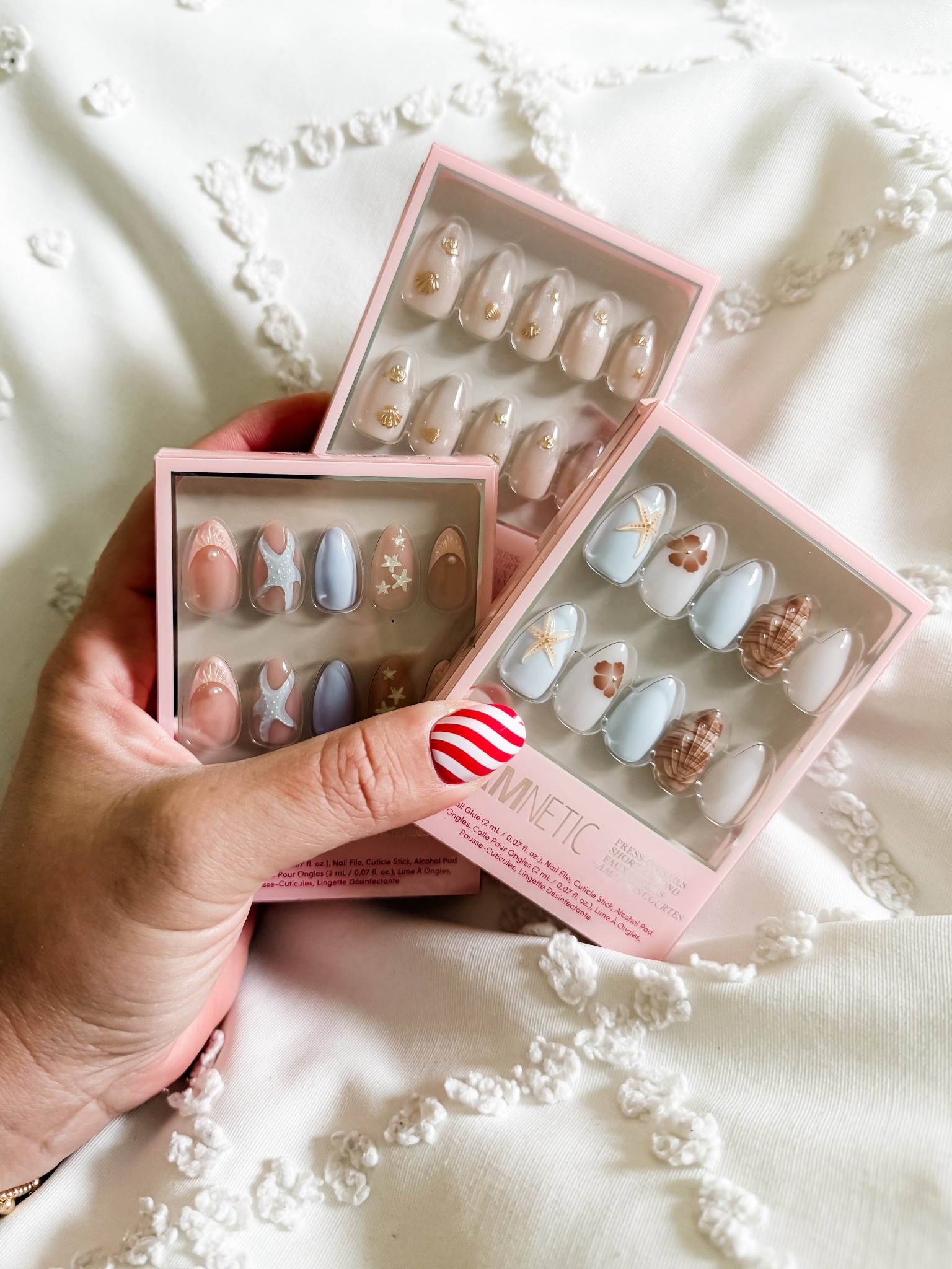 Summer on my mind 🐚 #summernails #pressonnails #glamnetic #covecollection 

#LTKGiftGuide #LTKselfcare