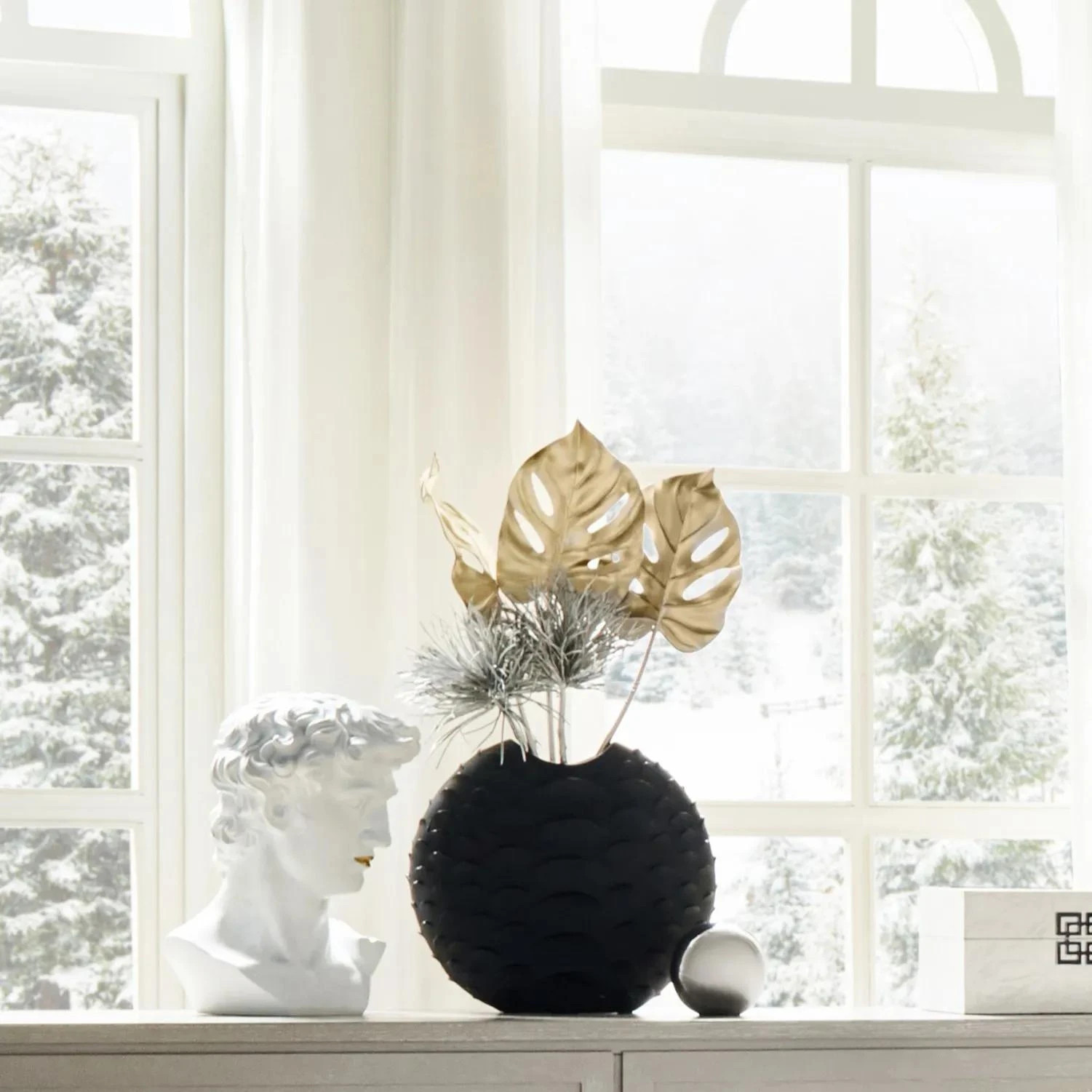 Cobra Vase | Z Gallerie