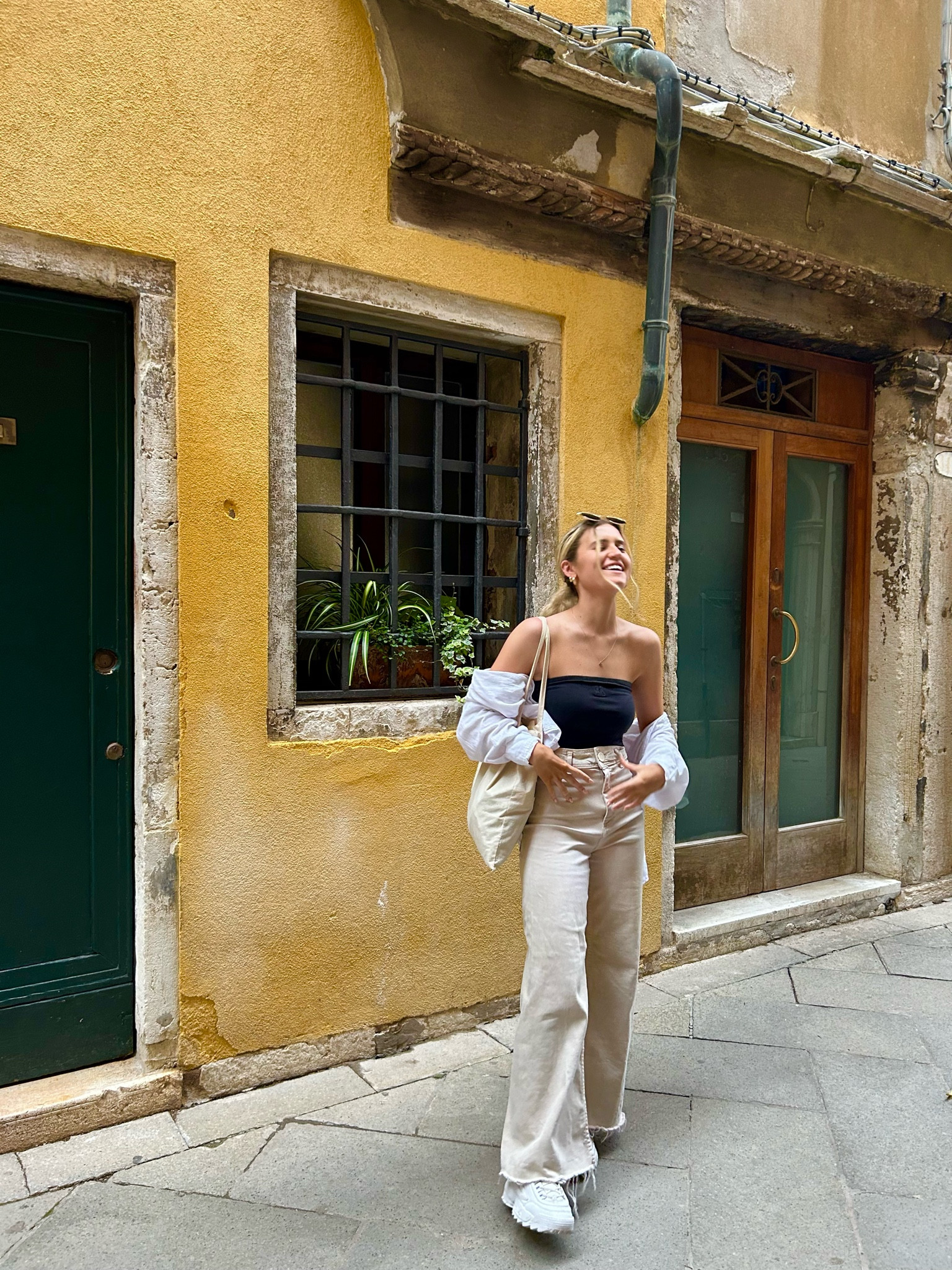 italy fit

#LTKSeasonal #LTKU #LTKMostLoved