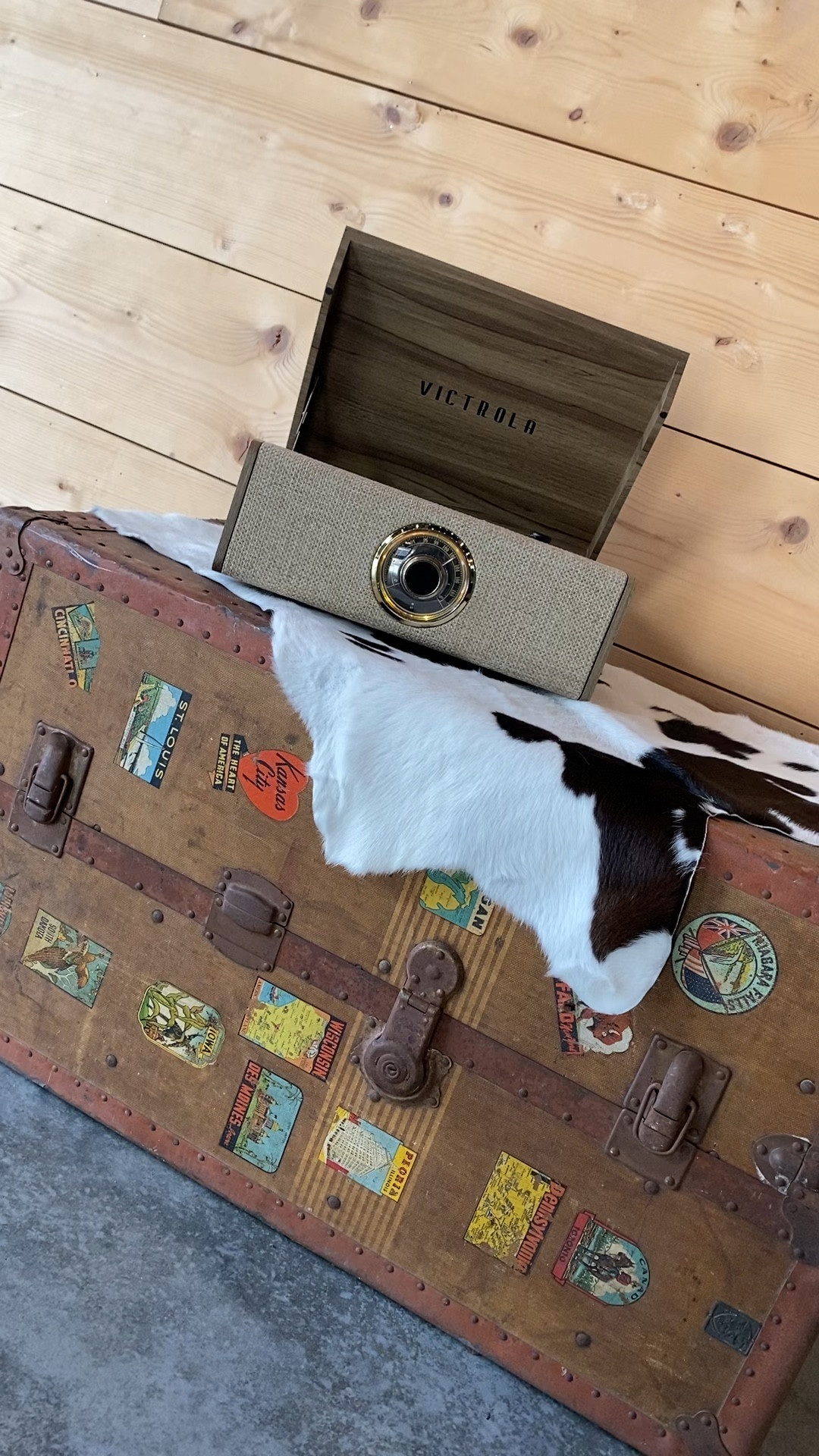 Perfect record player, even has Bluetooth! Old school look and sound with modern technology. 

Music player, record player, records, Bluetooth speaker, old school music, nostalgia, home stereo, salon music, Victrola, vintage decor.

#LTKhome #LTKfamily #LTKGiftGuide