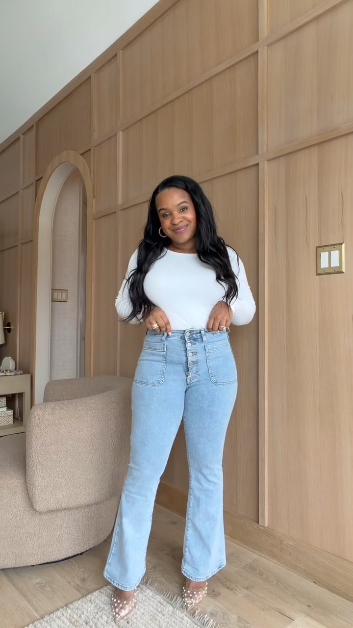 My Soma bra is so smoothing and helps me feel confident! Today is the last day to grab 3 for $99 or 1 for $40!  