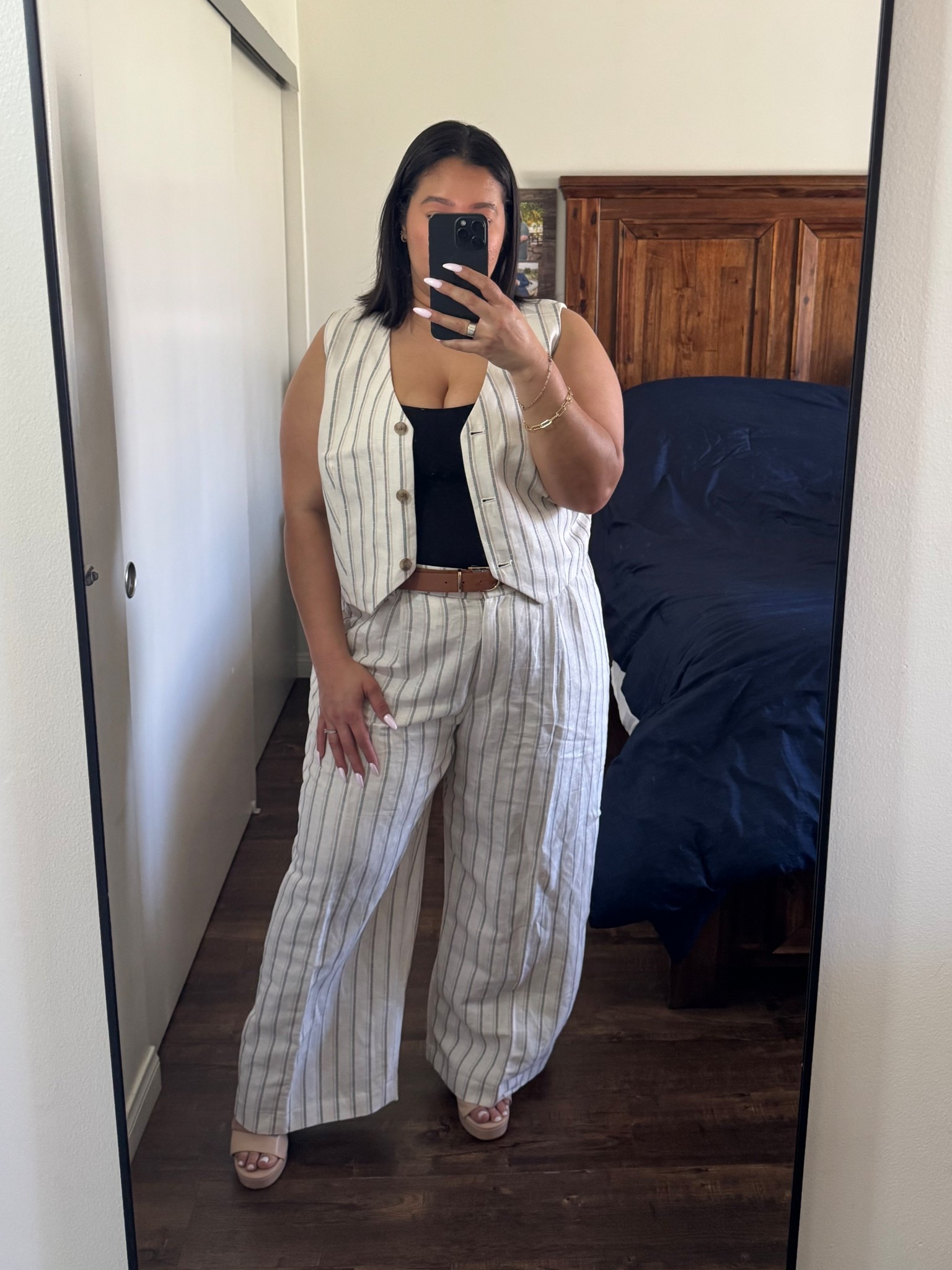 Okay @express I see you ✨

Easy Spring Outfits that actually make me feel comfortable and put together? Yes please! 

As a midsize/ curvy girl I love pieces that are tummy friendly while still feeling effortless. Both of these looks do that for me! Express always gets me. 🤍

Linen vest - XL / cropped / I sized up for a looser fit / great quality 
Linen trousers -12 short / runs a little big but I like the oversized fit / tummy friendly / great quality / super comfortable 

Spring outfit 
Midsize outfit 
Midsize fashion 
Curvy fashion 
Linen vest 
Linen pants 
Linen trousers
Trousers 
Brunch outfit 
Date night outfit 


#LTKMidsize #LTKootd #LTKPetite