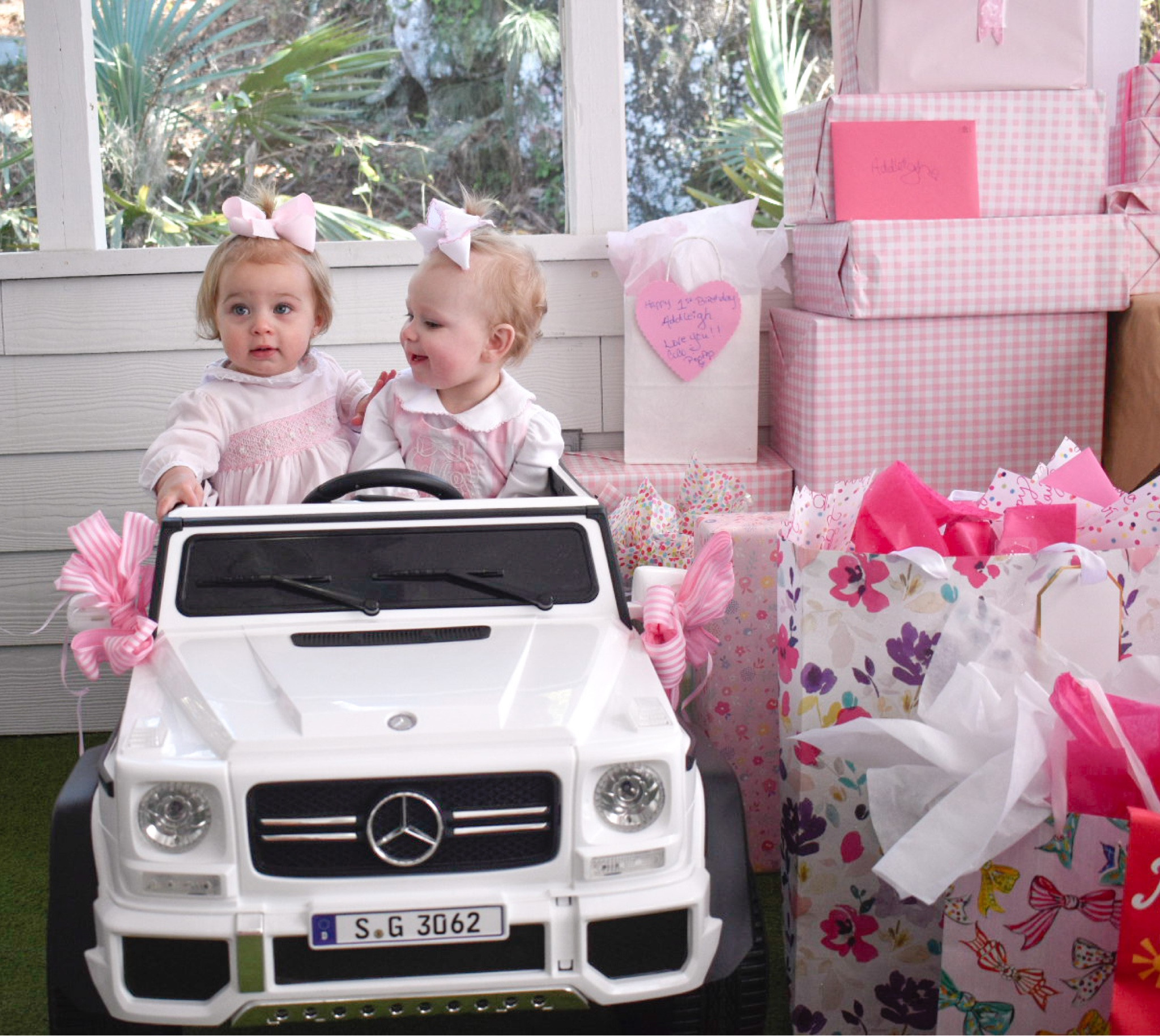 First Birthday Car🎀🚙
#BabyGirl #KidsCar #FirstBirthdayGifts #Besties #ToddlerCar #PresentGuide #PartyDecor 

#LTKbaby #LTKkids