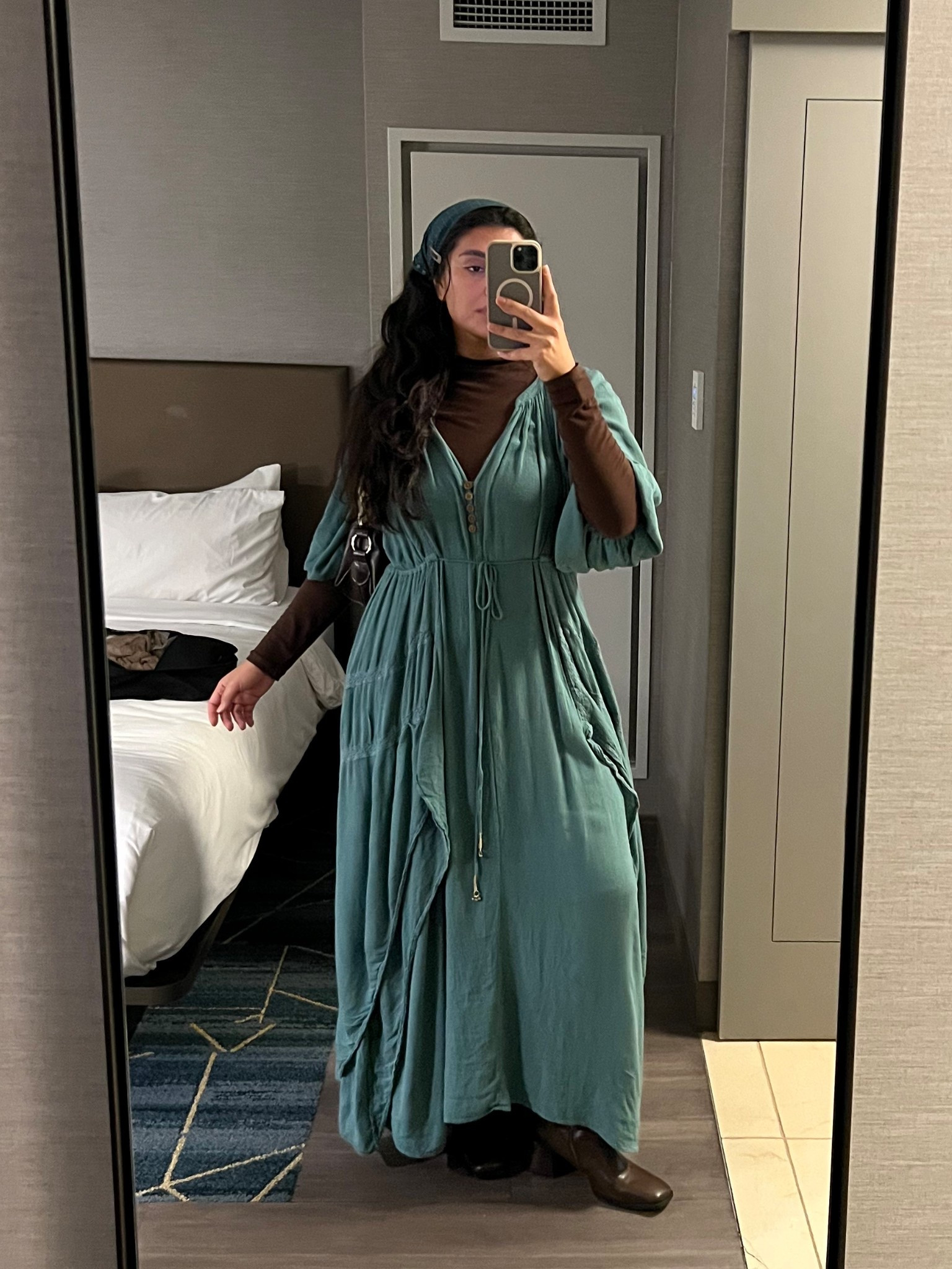 saturday night church fit 🍫🌲