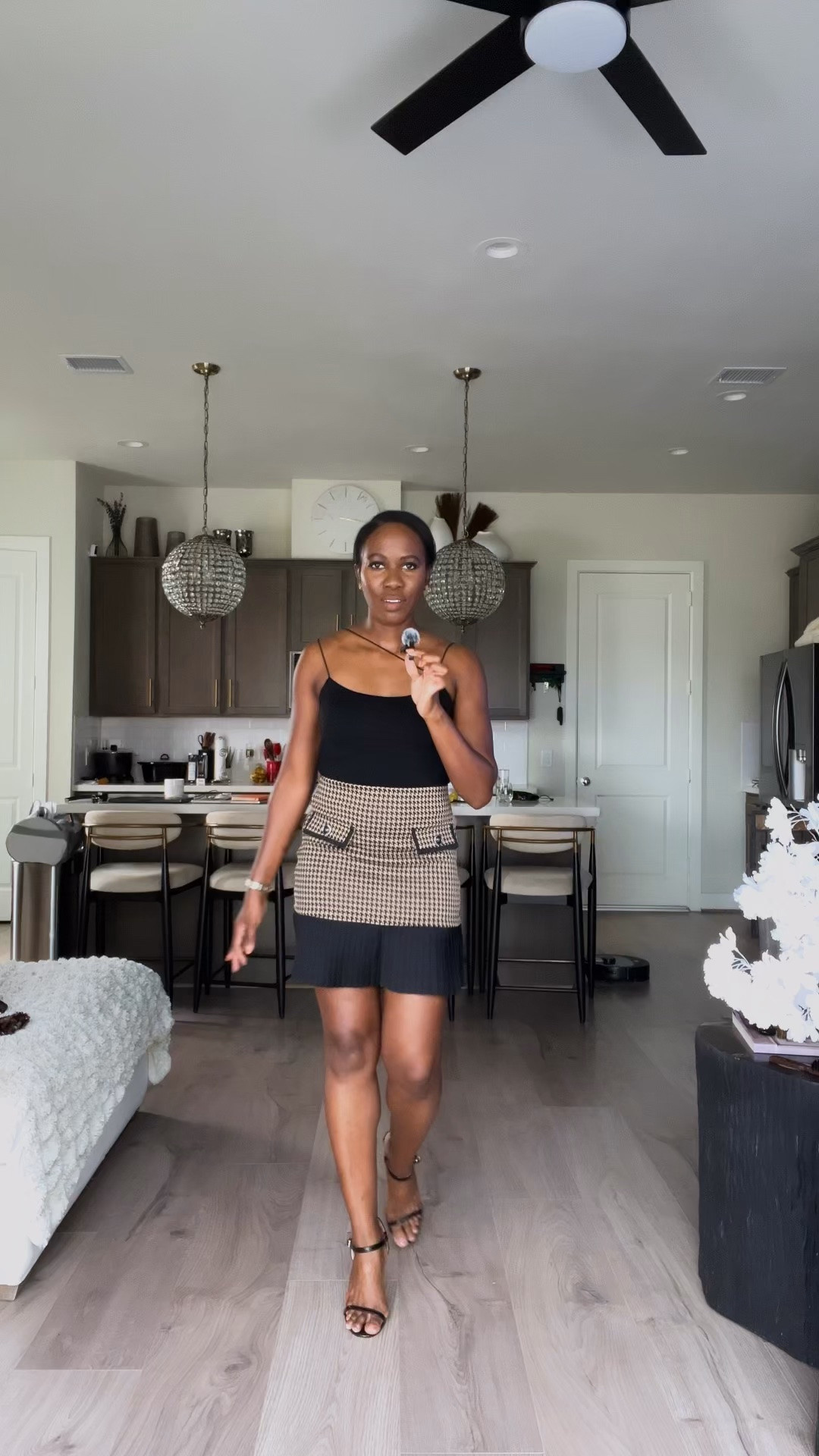 This houndstooth skirt is next level! I am wearing a small, but you can size up for roomy fit. #fallfashion

#LTKgrwm #LTKSeasonal #LTKootd