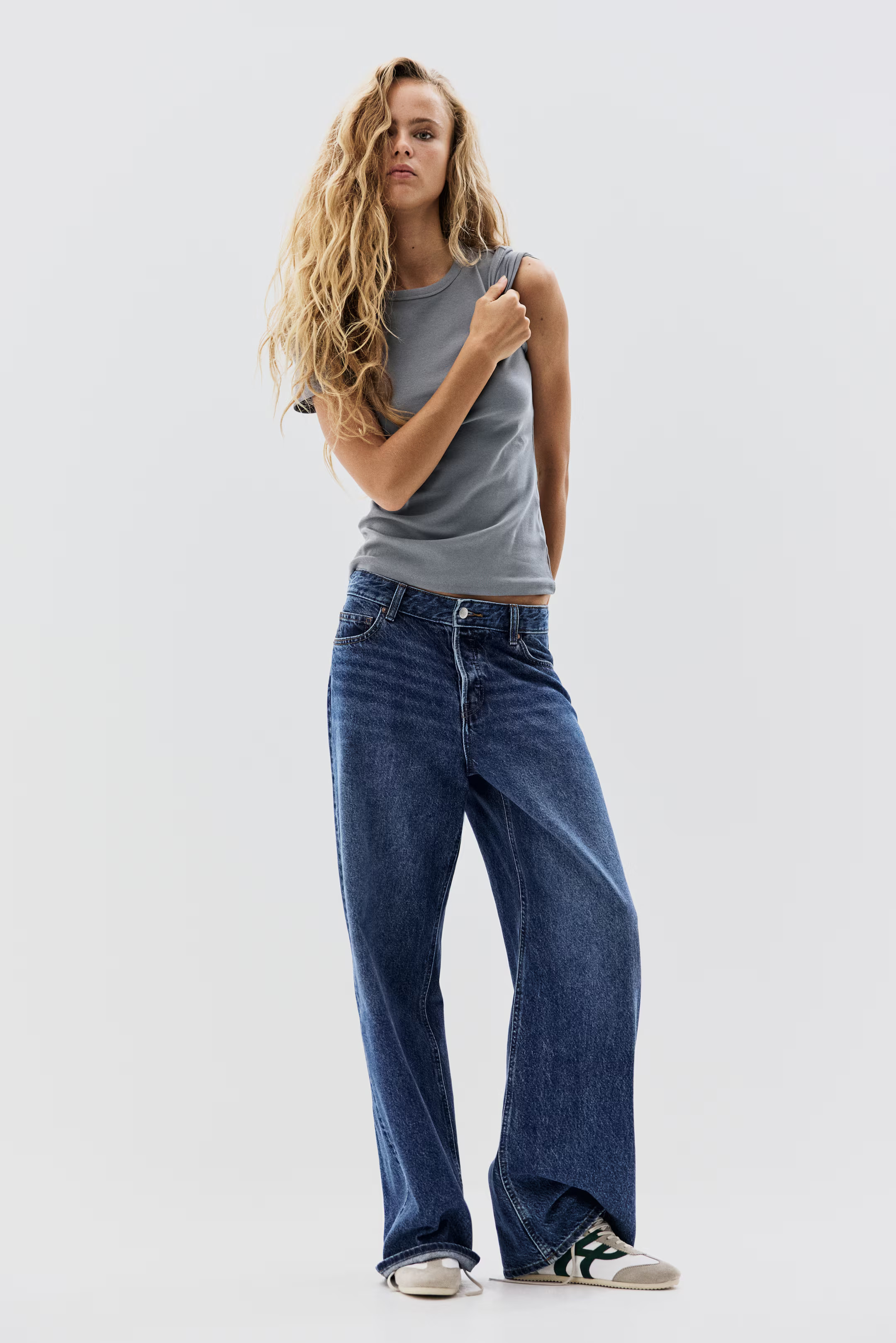 Fitted T-Shirt | H&M (US + CA)