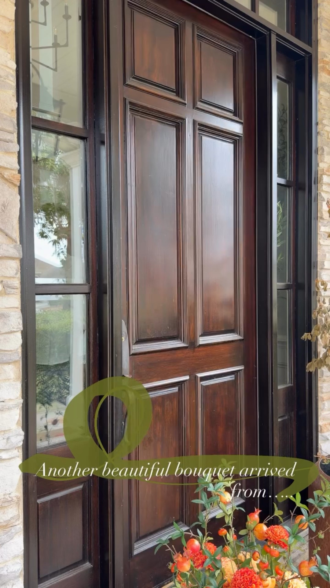 Another beautiful bouquet arrived from….. @dianejameshome