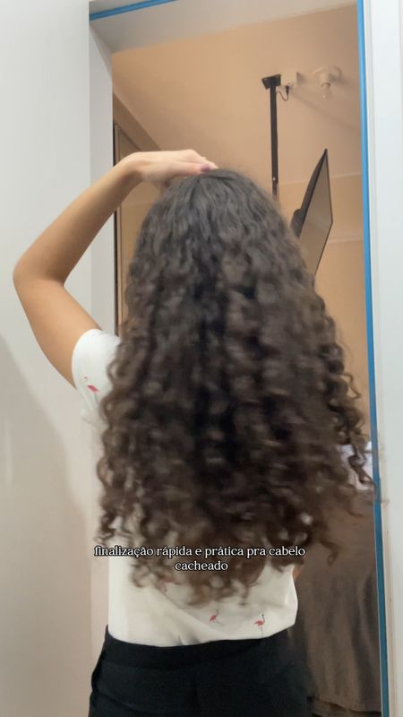 Finalização rápida e prática para quem tem cabelo cacheado. Poucos produtos, poucos passos e um resultado lindo com o cabelo bastante definido. 
Meu cacho é 2c 3a. 

#LTKGift #NatalLTK

#LTKbeauty #LTKbrasil