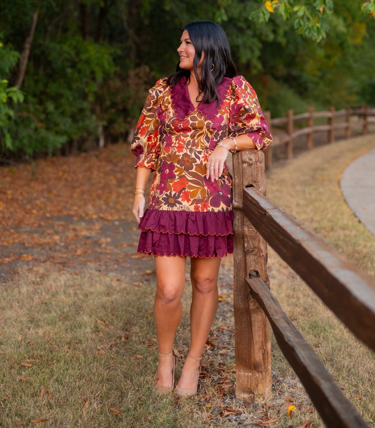 This Avara dress is a fall favorite — perfect for Thanksgiving dinner, family photos, or brunch. Love the scalloped hem, puff sleeves, and warm autumn tones. Wearing size XS.

Style tip: pair with nude heels or tall boots and gold jewelry for a polished look.

Avara, fall style, feminine details

#LTKSeasonal #LTKFallStyle #LTKUnder100 #AvaraStyle #fallfashion 


#LTKHoliday #LTKFindsUnder100 #LTKStyleTip