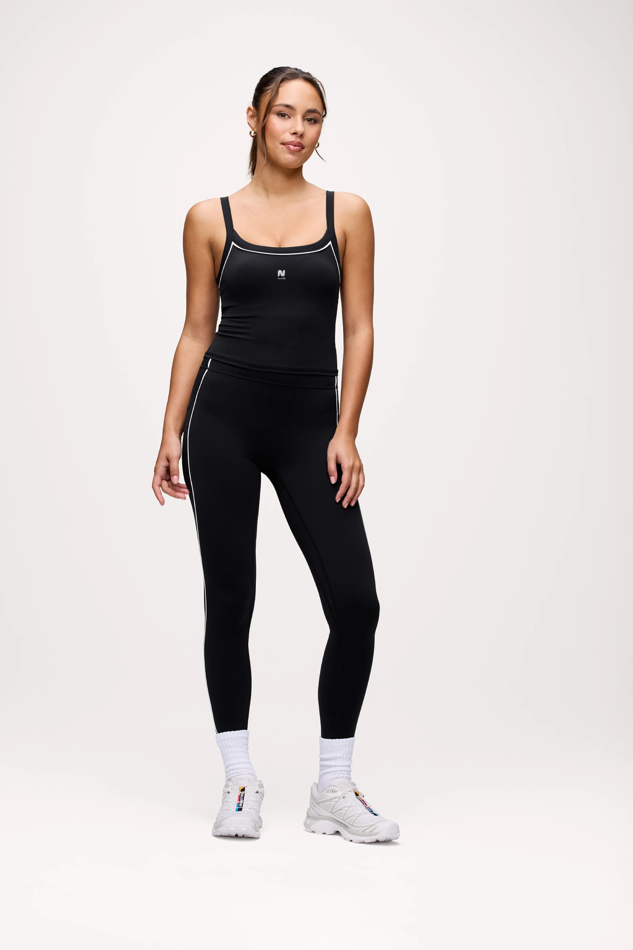 Motion
      
    
  
  Piped Tank | nuuds