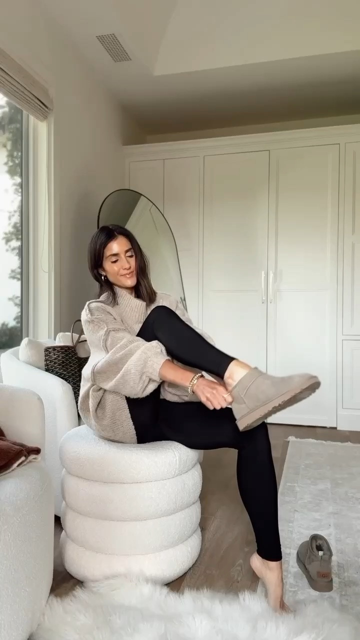 POV: You found the sweater that feels like a hug. I’m just shy of 5-7” wearing the size small
StylinByAylin, Aylin #amazon #nordstrom #walmart #ootd #outfit #comfycasual

#LTKSeasonal #LTKootd #LTKgrwm